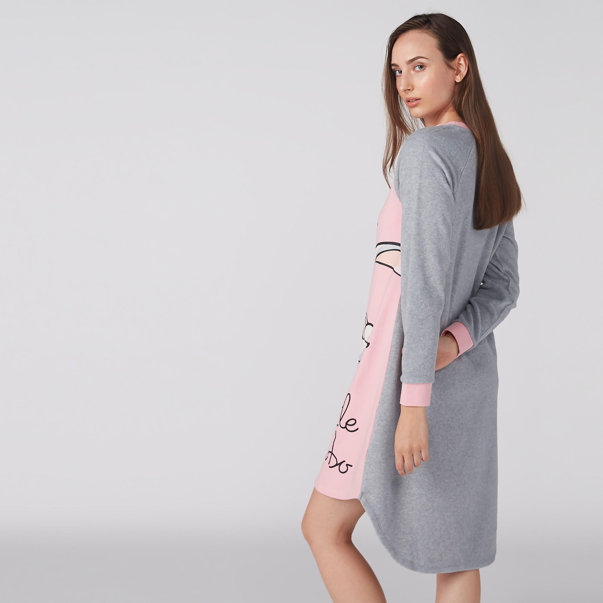 قميص نوم بياقة مستديرة وأكمام مغايرة وطبعات-women-clothing-nightwear-nighties-image-2
