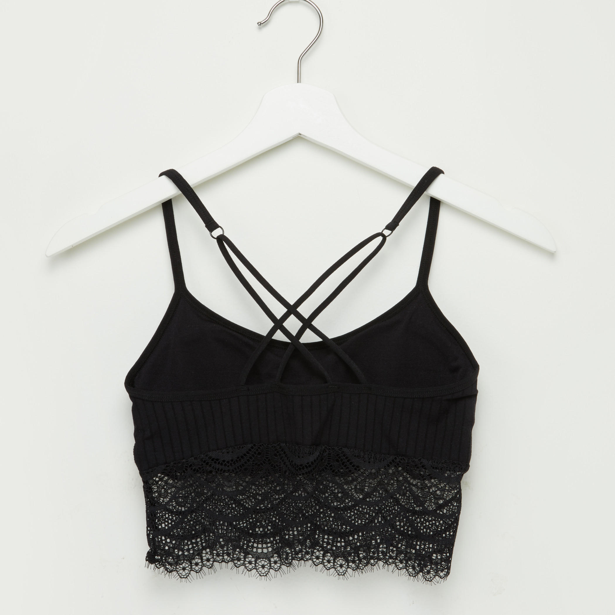 صدريّة بارزة الملمس بحمّالات متقاطعة وتفاصيل دانتيل - طقم من قطعتين-women-clothing-lingerie-bras-image-3