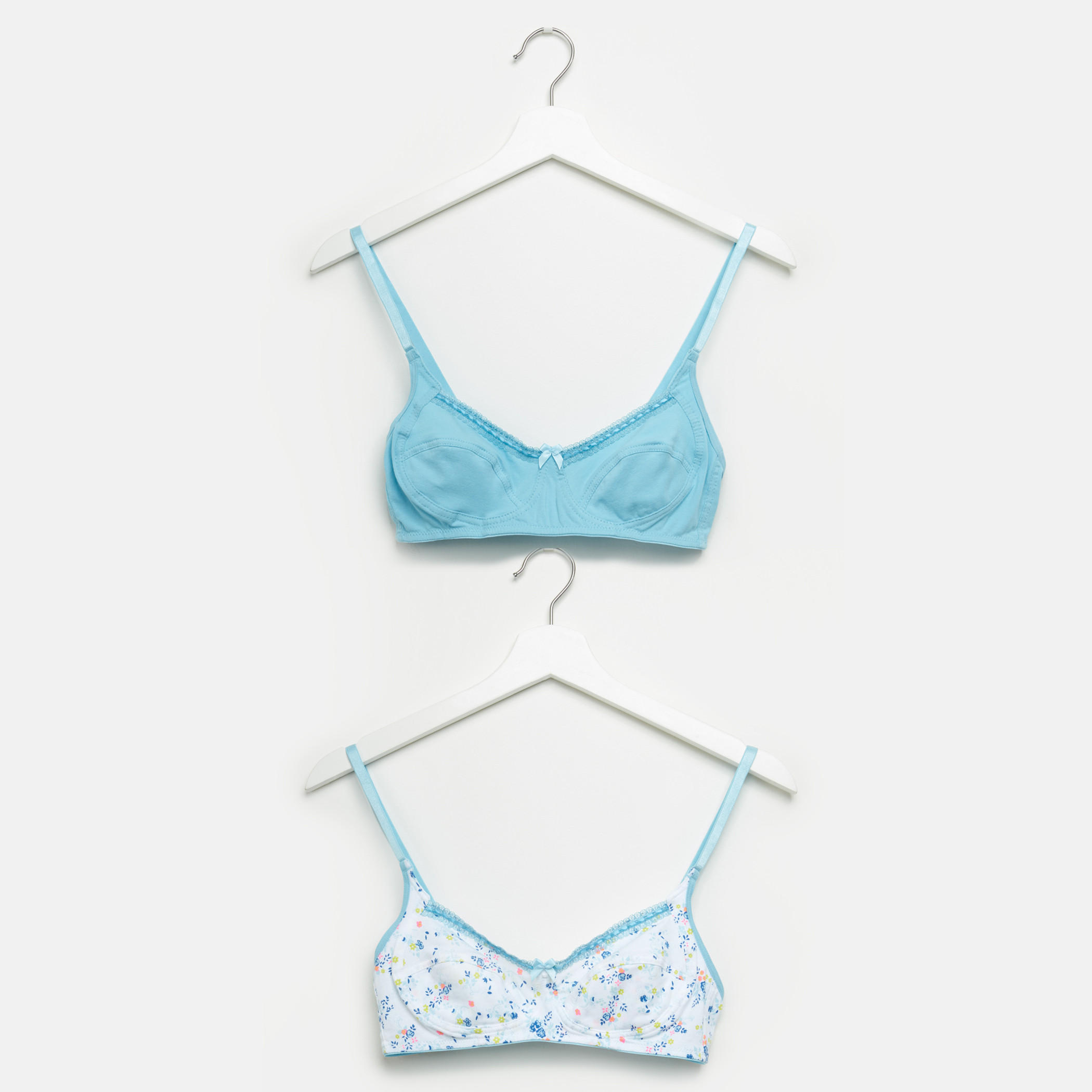 صدريّة بمشبك إغلاق وتفاصيل دانتيل - طقم من قطعتين متنوعتين-women-clothing-lingerie-bras-image-1