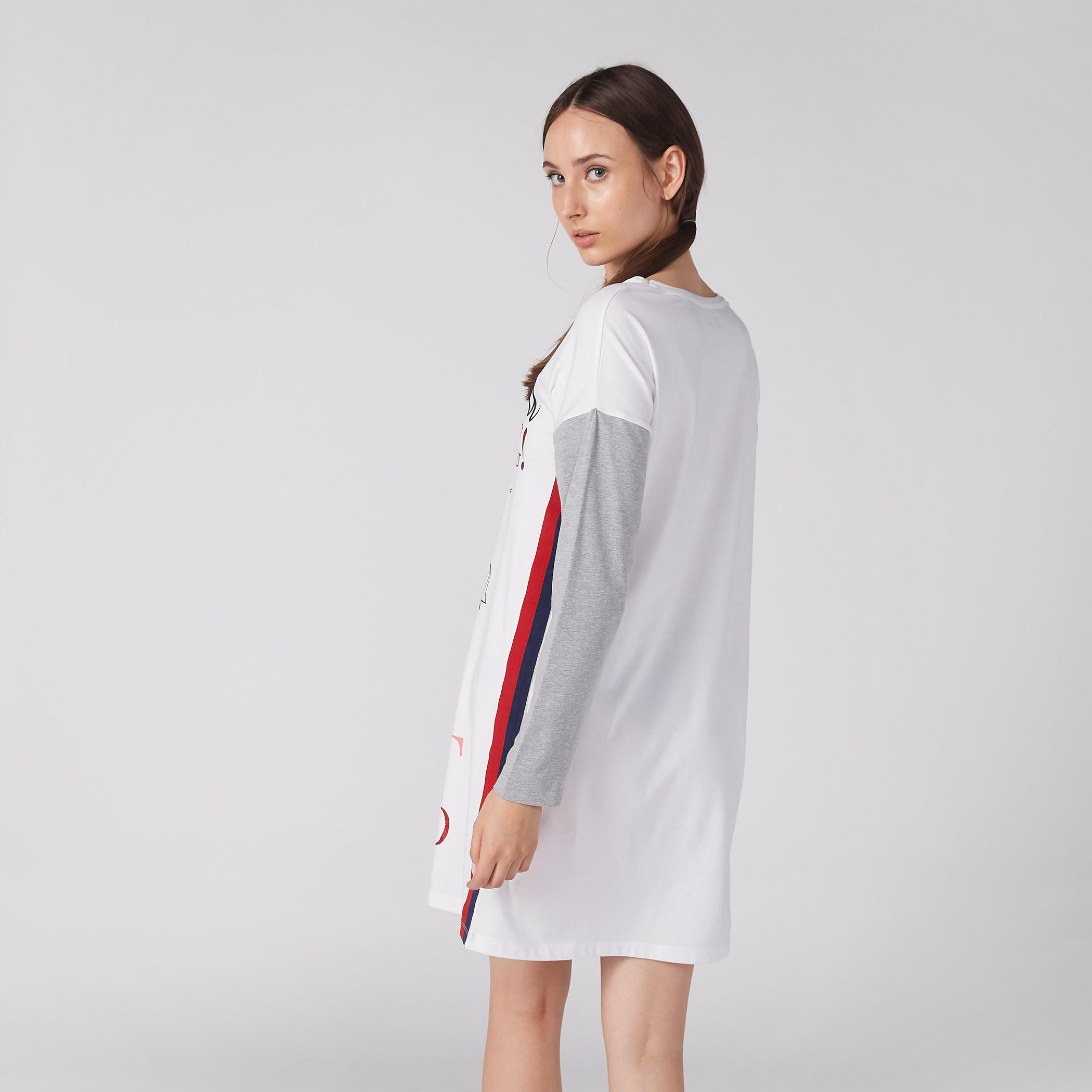 قميص نوم بياقة مستديرة وأكمام طويلة وطبعات-women-clothing-nightwear-nighties-image-2