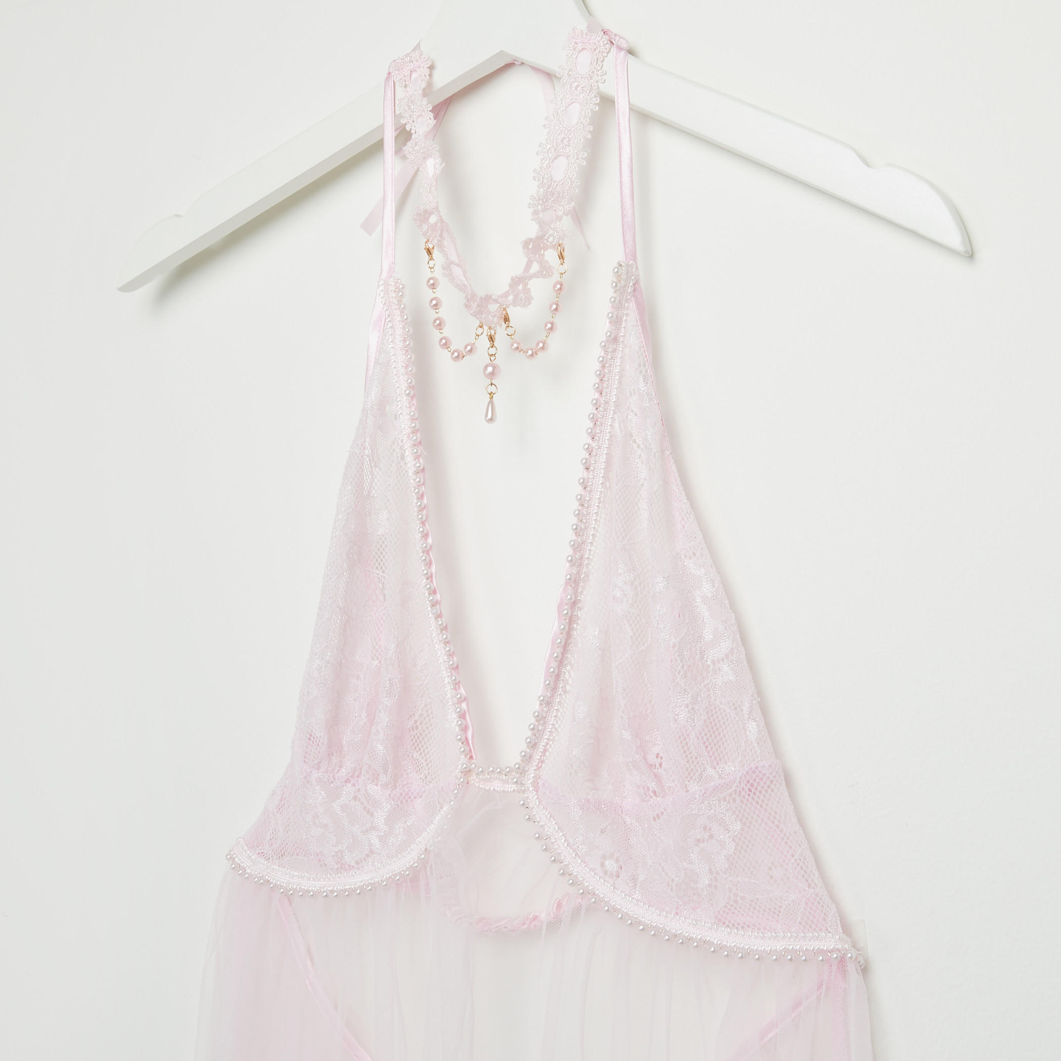 بيبي دول بياقة عالية وتفاصيل دانتيل ولؤلؤ مع ثونج-women-clothing-nightwear-nighties-image-2