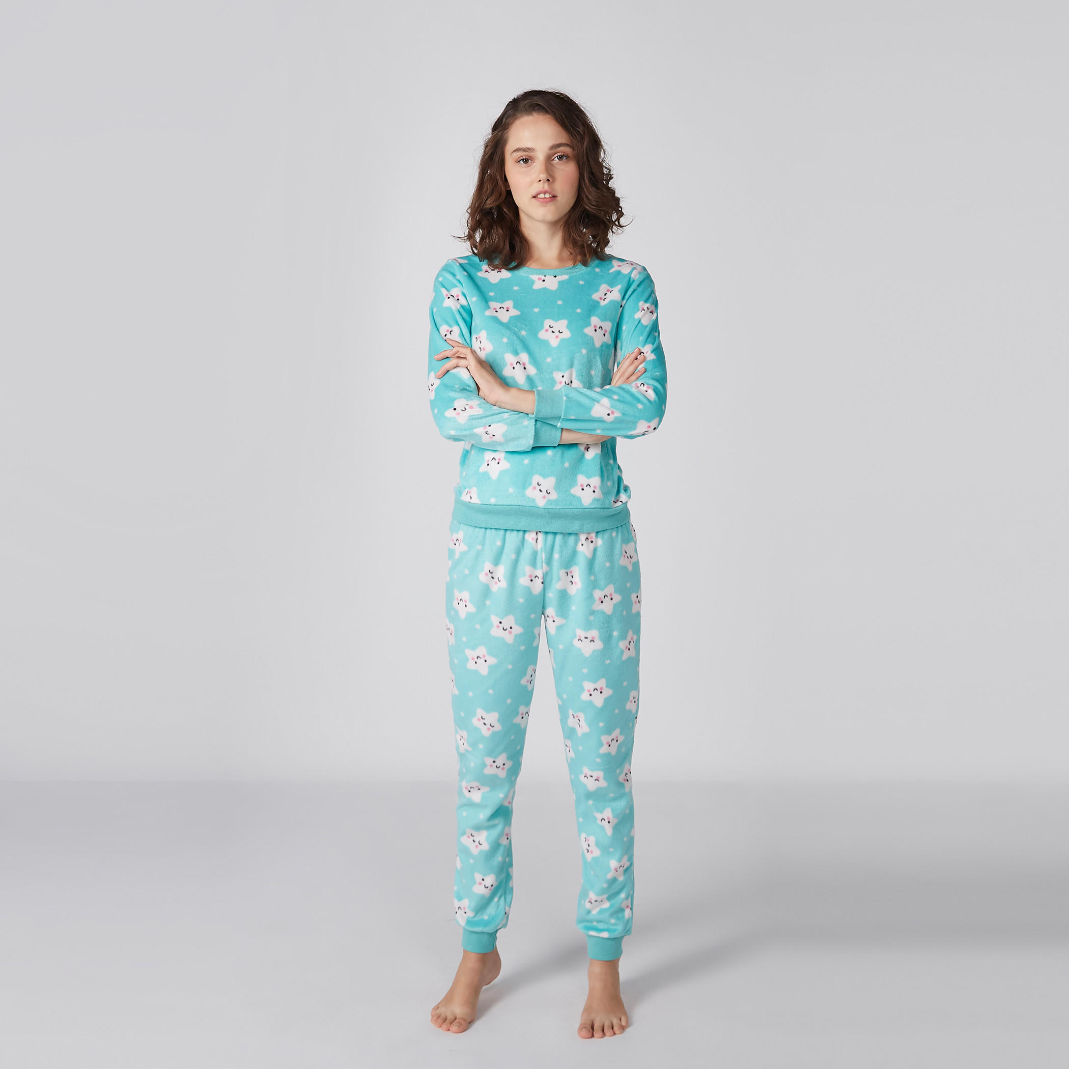 طقم بنطال وتيشيرت بأكمام طويلة وطبعات-women-clothing-nightwear-pyjamas-longsets-image-1