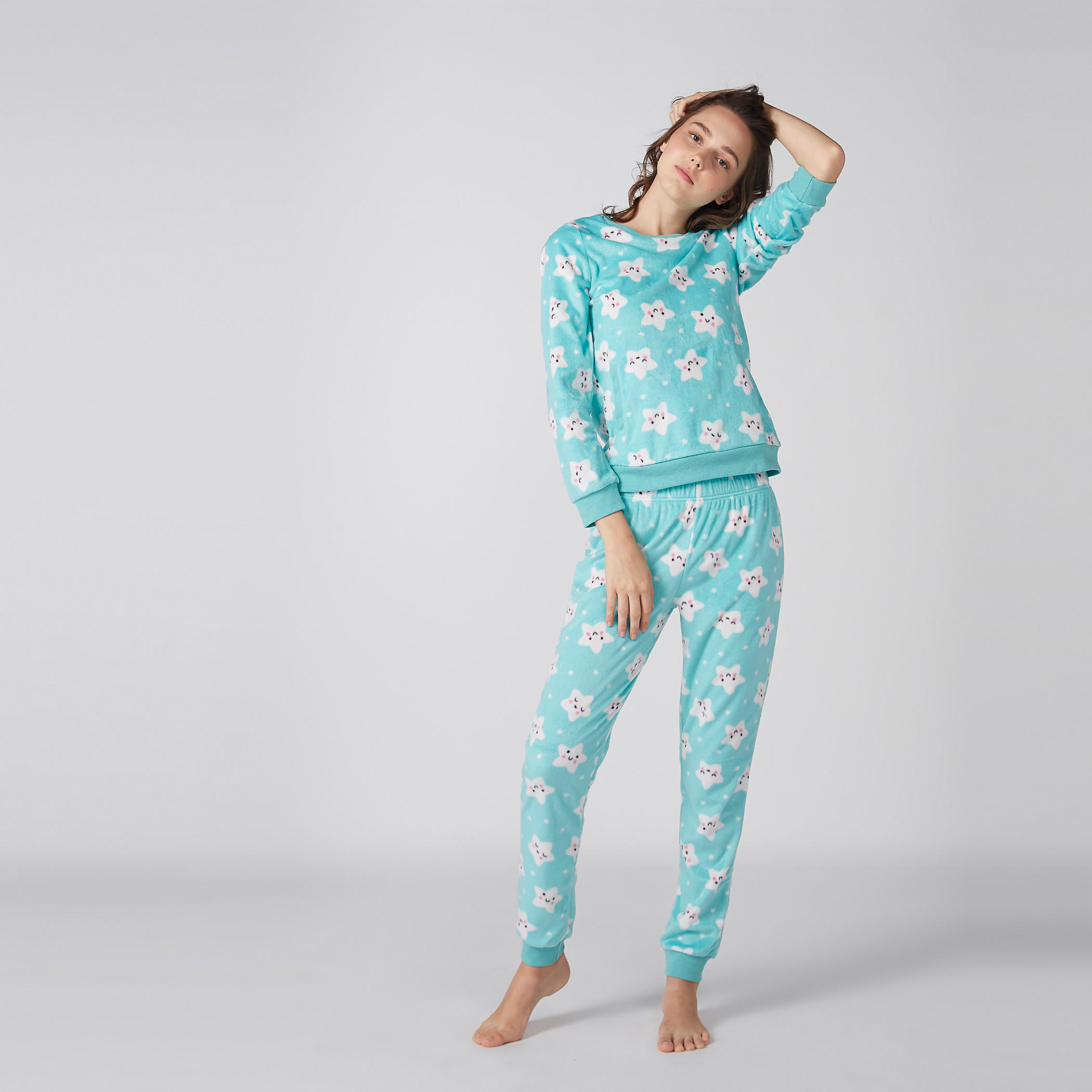 طقم بنطال وتيشيرت بأكمام طويلة وطبعات-women-clothing-nightwear-pyjamas-longsets-image-2