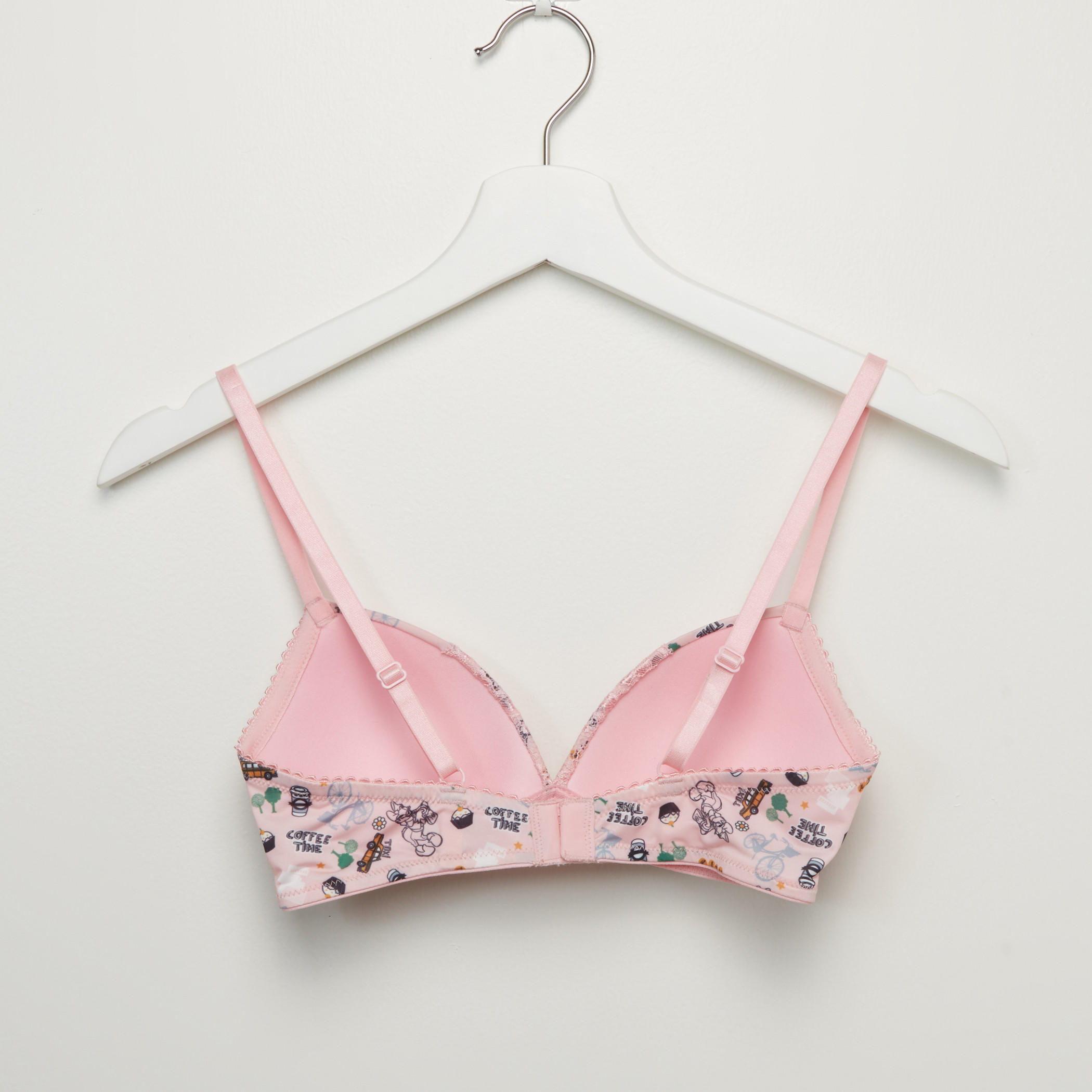 طقم سراويل داخلية بتفاصيل دانتيل وصدريّة مبطّنة بطبعات-women-clothing-lingerie-lingeriesets-image-3
