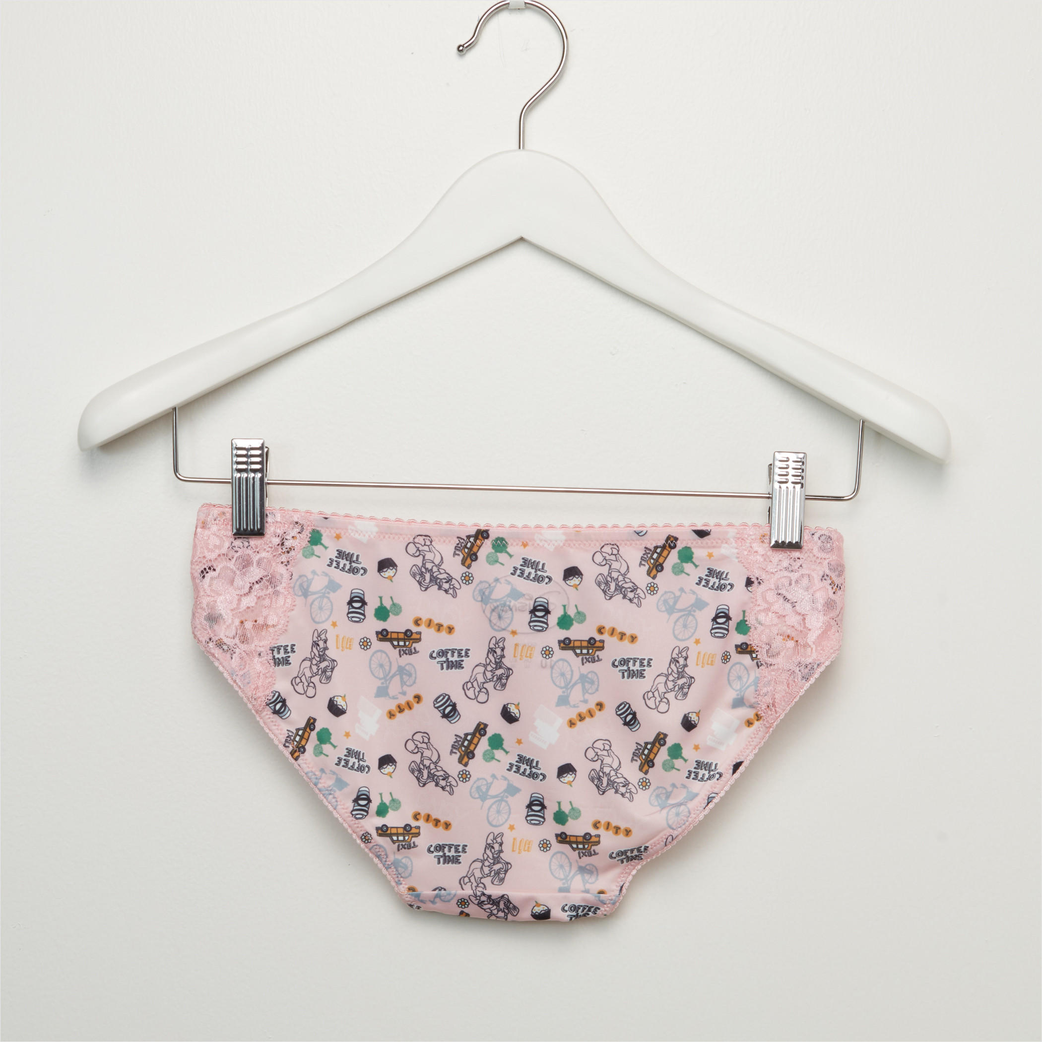 طقم سراويل داخلية بتفاصيل دانتيل وصدريّة مبطّنة بطبعات-women-clothing-lingerie-lingeriesets-image-5