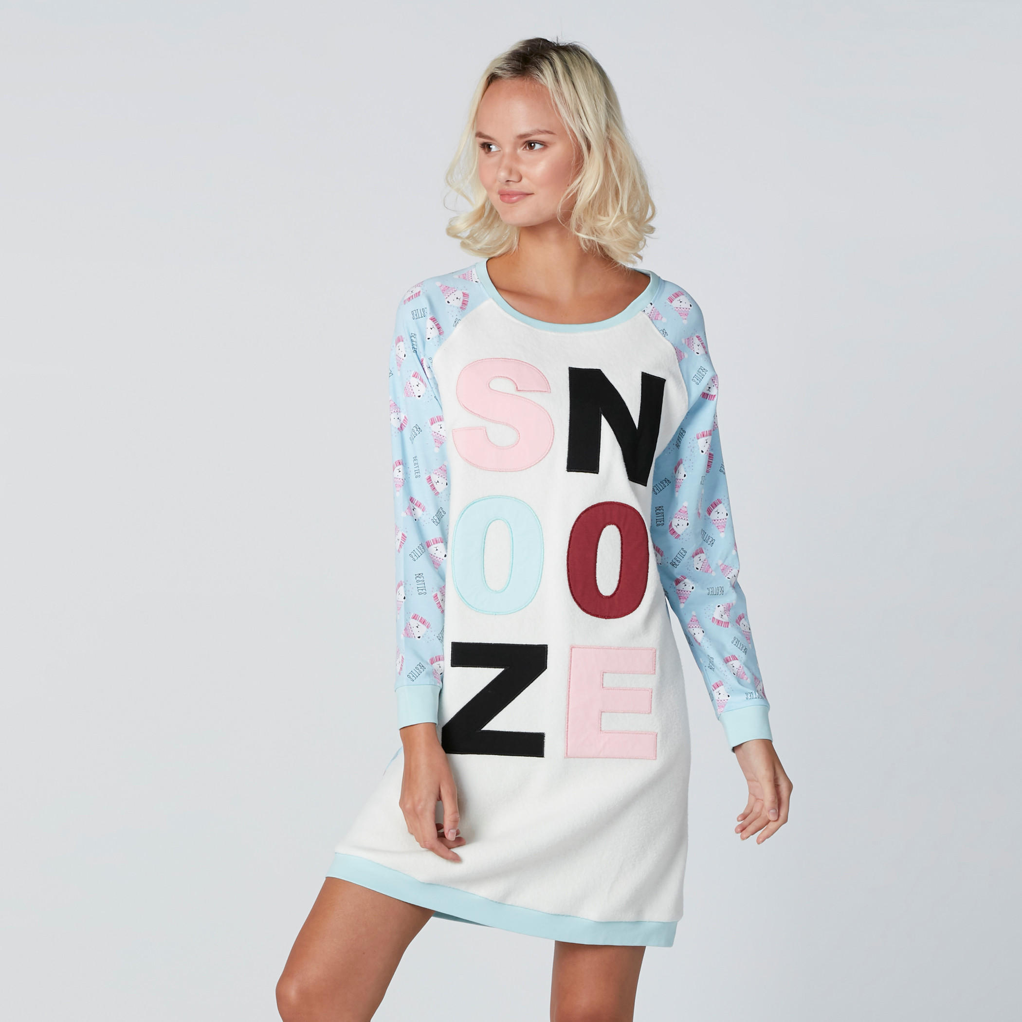 قميص نوم مطرّز بأكمام مغايرة وطبعات-women-clothing-nightwear-nighties-image-1