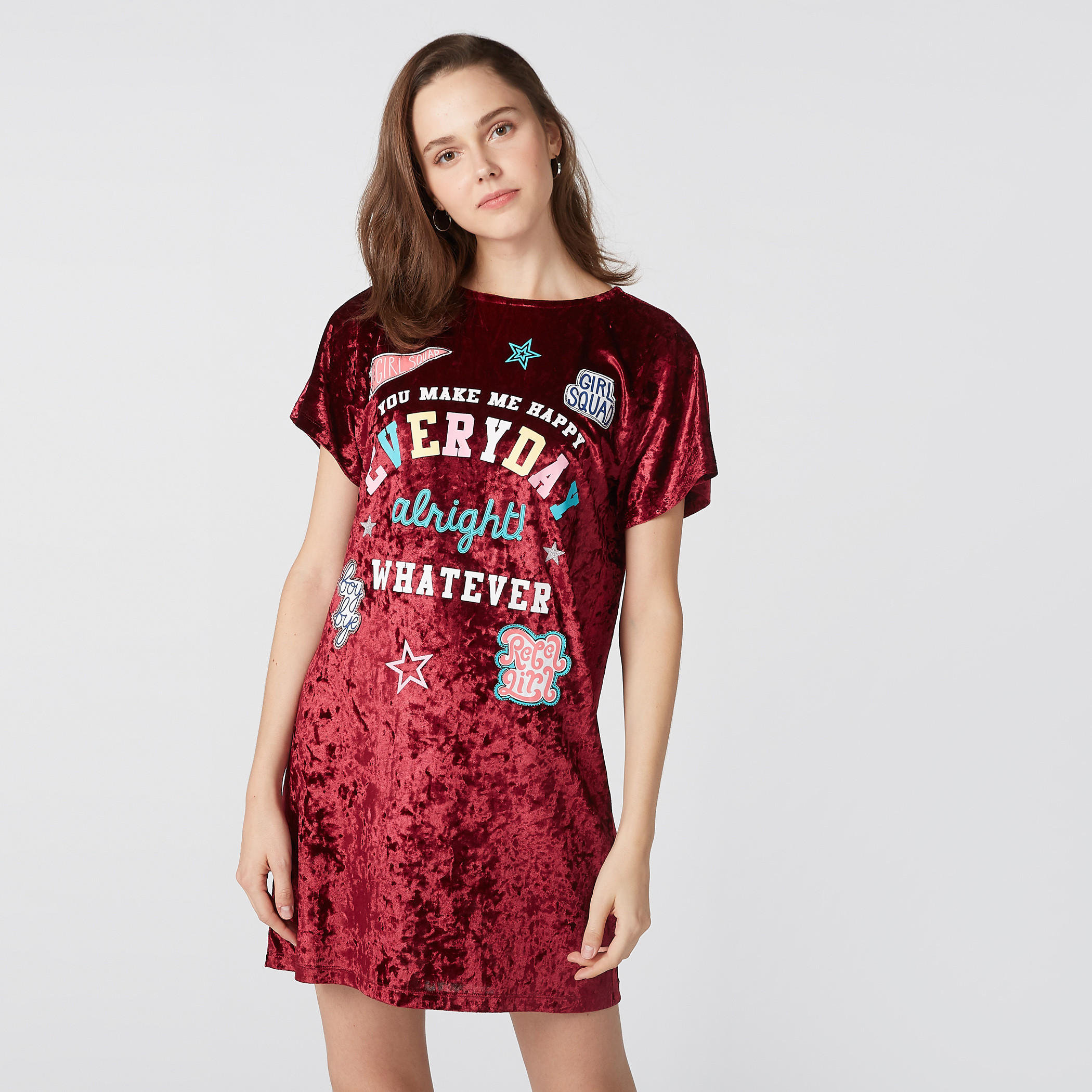 قميص نوم بتزيينات وياقة مستديرة-women-clothing-nightwear-nighties-image-1