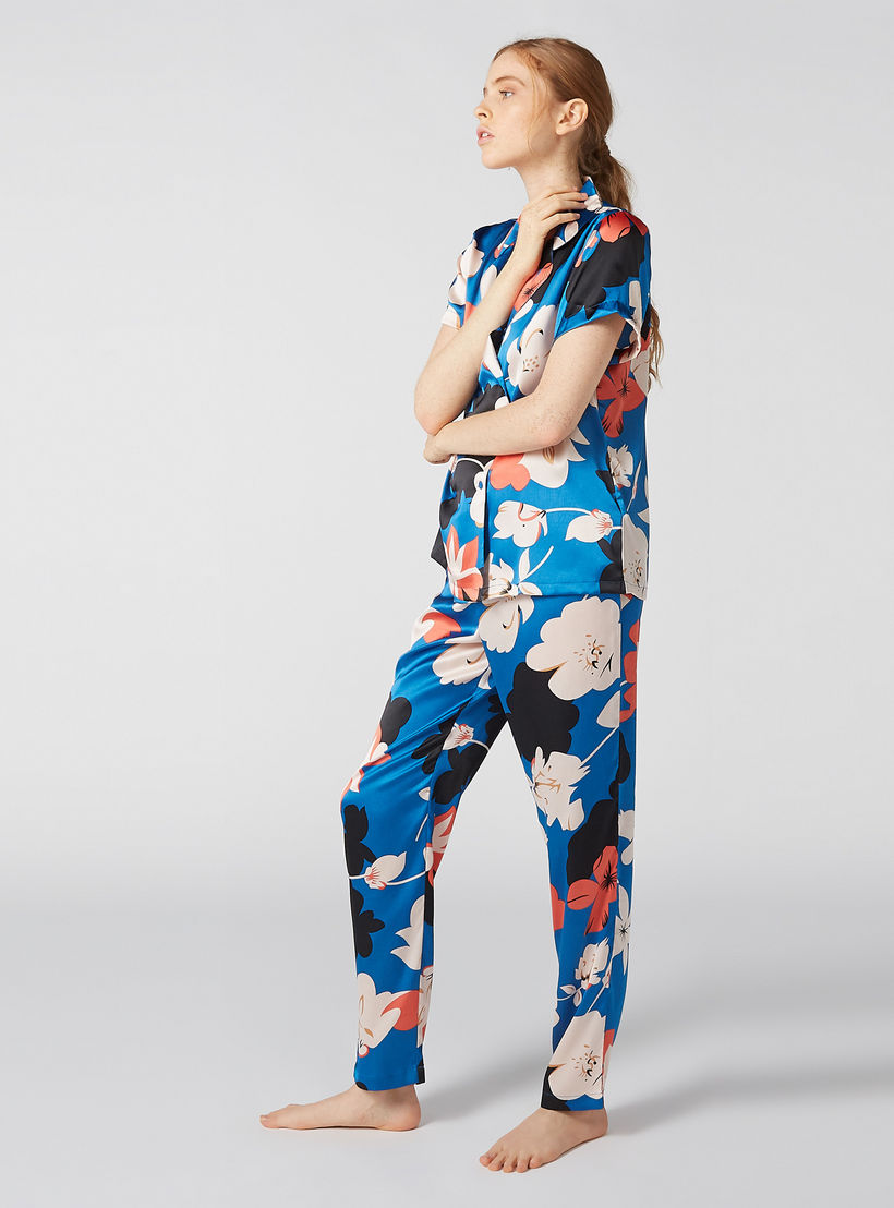 طقم بنطال بيجاما وقميص بياقة منسدلة وطبعات زهرية-women-clothing-nightwear-pyjamas-longsets-image-3