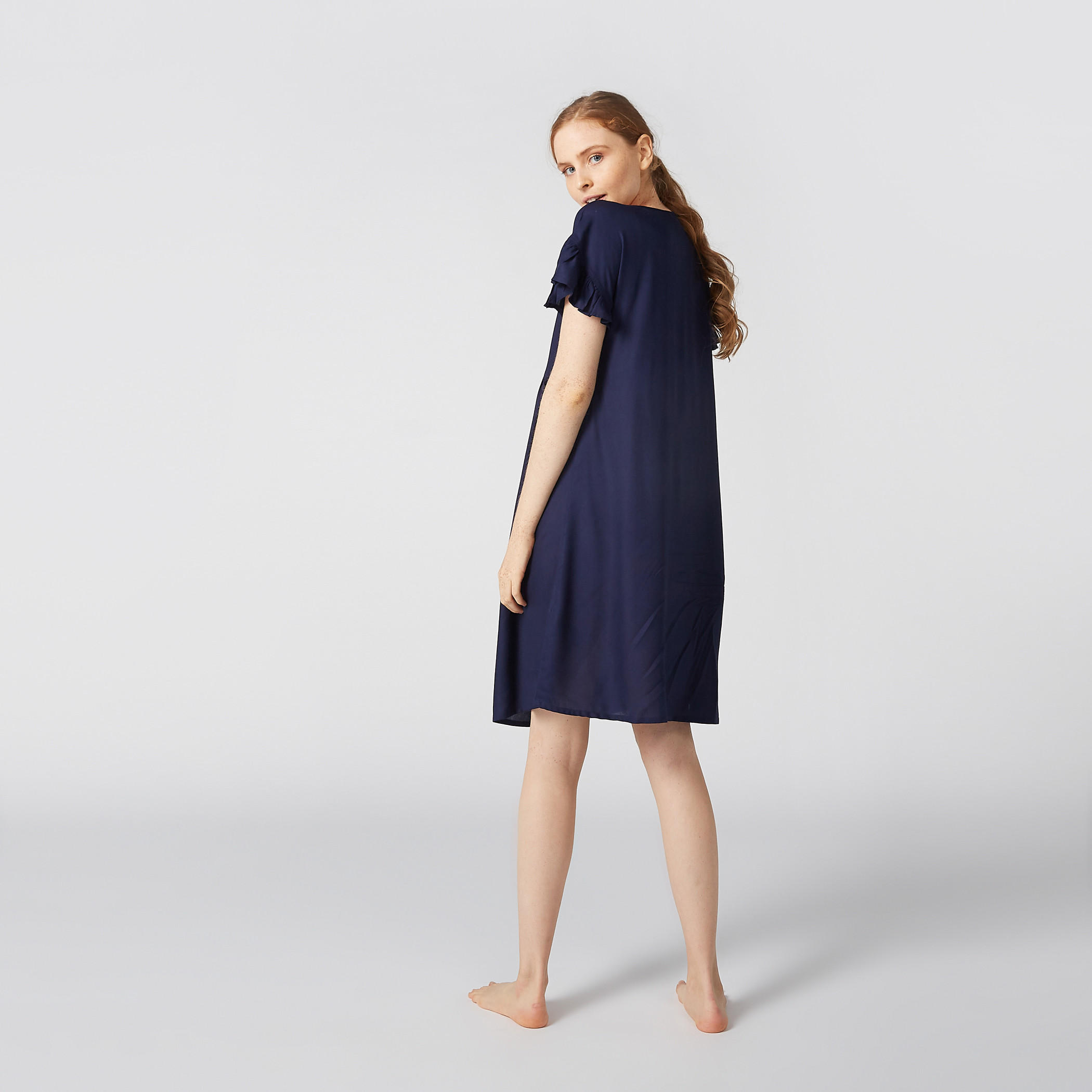 قمصان نوم ميدي بياقة V وأربطة - طقم من قطعتين-women-clothing-nightwear-pyjamas-longsets-image-2