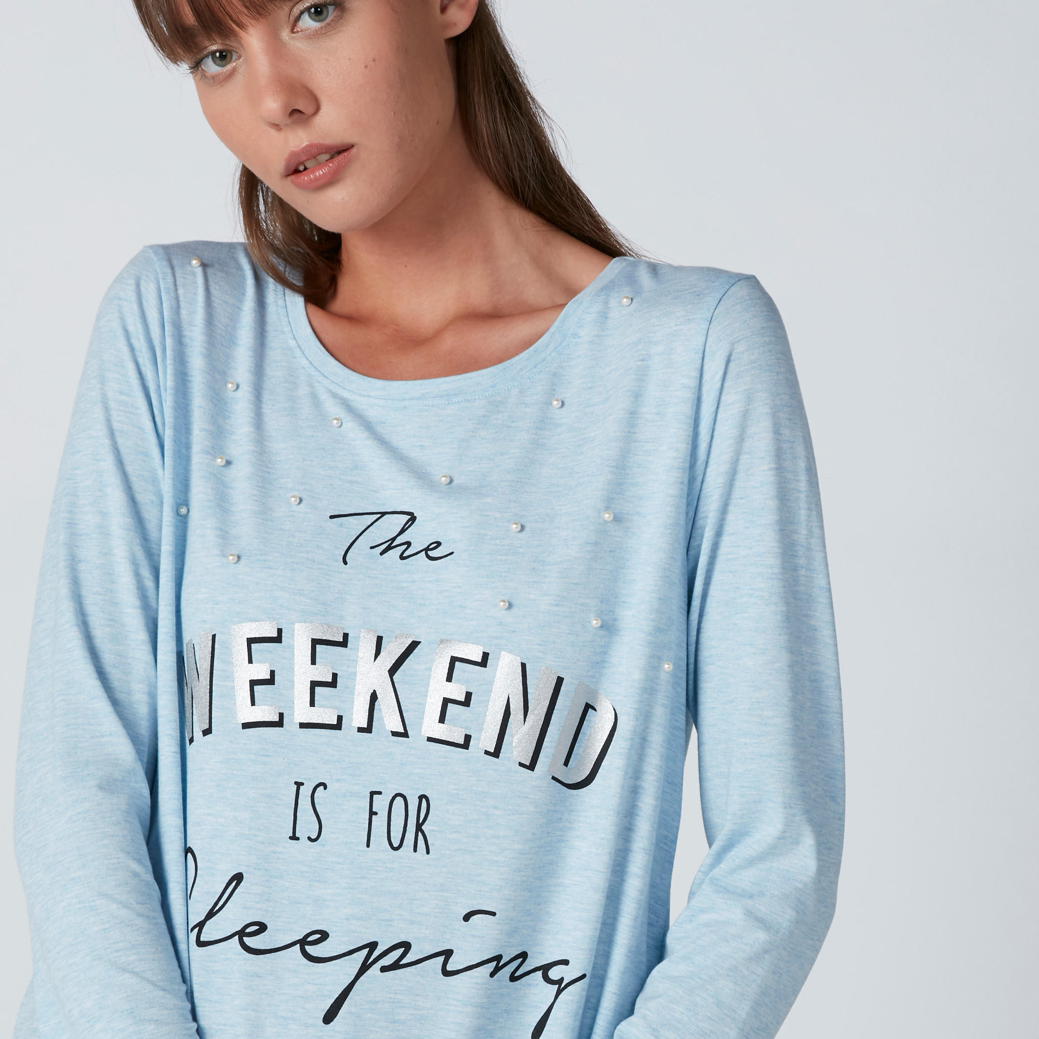 قميص نوم بأكمام طويلة وطبعات وتفاصيل لؤلؤ-women-clothing-nightwear-nighties-image-1