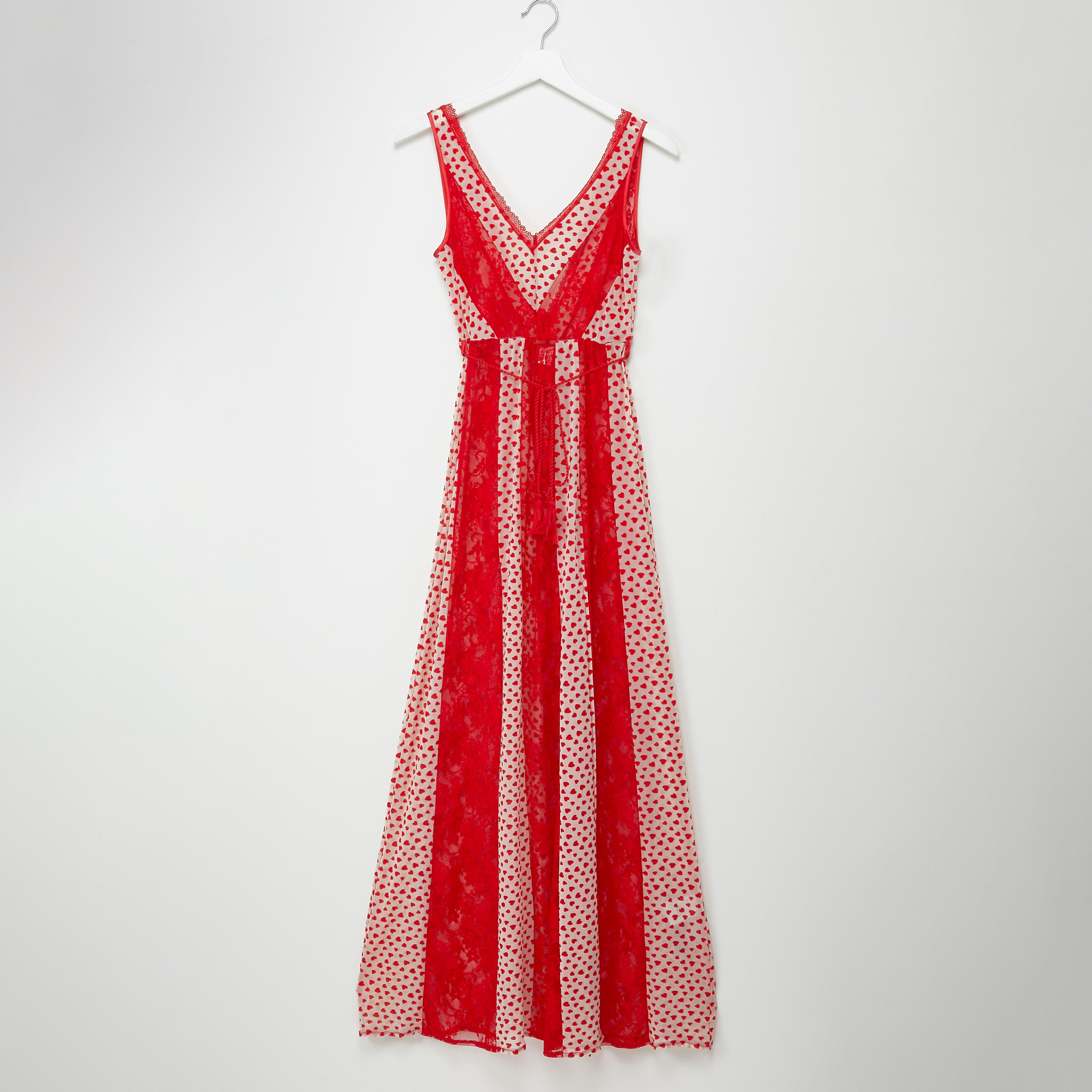 قميص نوم طويل دون أكمام بأربطة وتفاصيل دانتيل وطبعات-women-clothing-nightwear-nighties-image-1