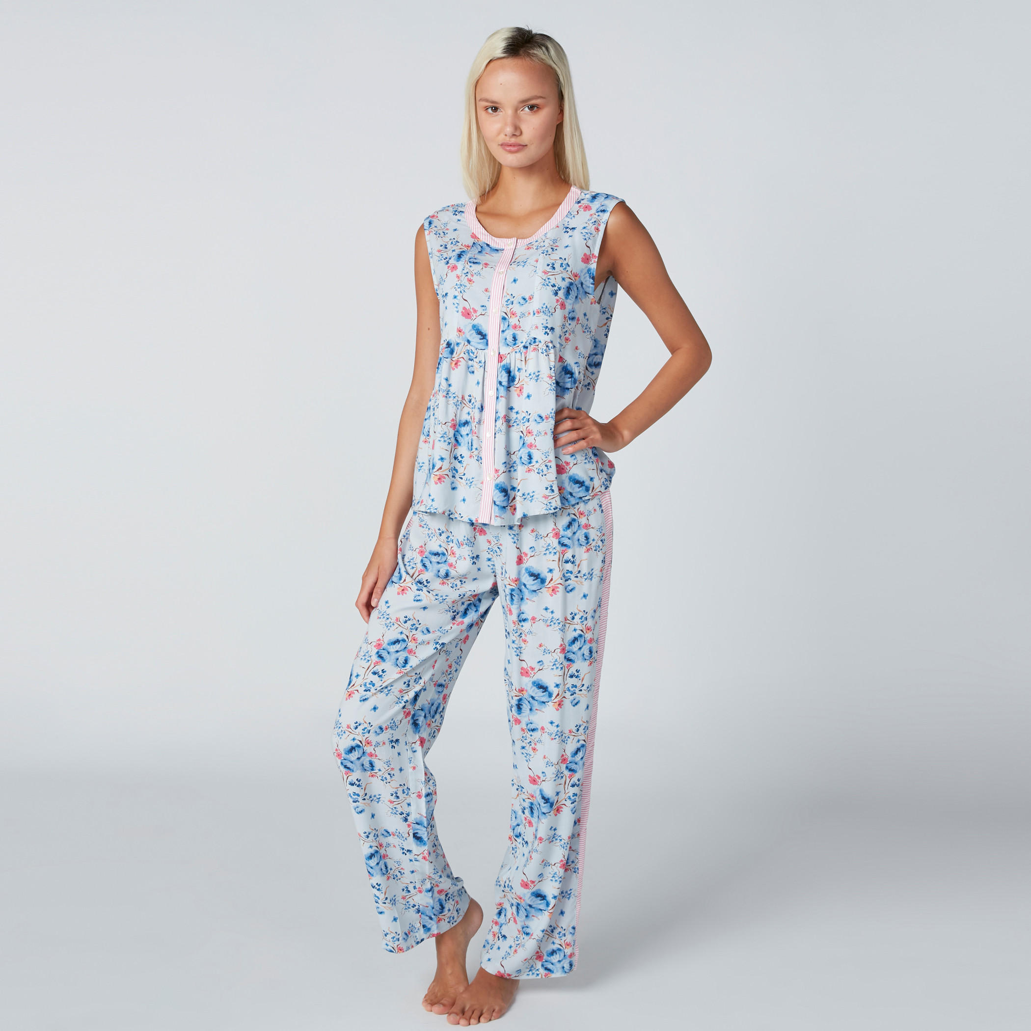 طقم قميص دون أكمام بطبعات زهرية وبنطال بيجاما-women-clothing-nightwear-pyjamas-longsets-image-5