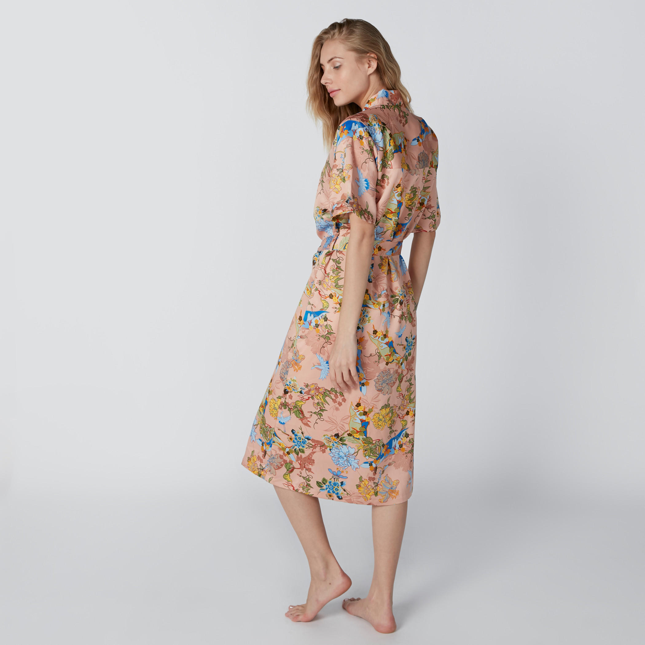 روب بأكمام واسعة وحزام رباط وطبعات زهرية-women-clothing-nightwear-robes-image-2