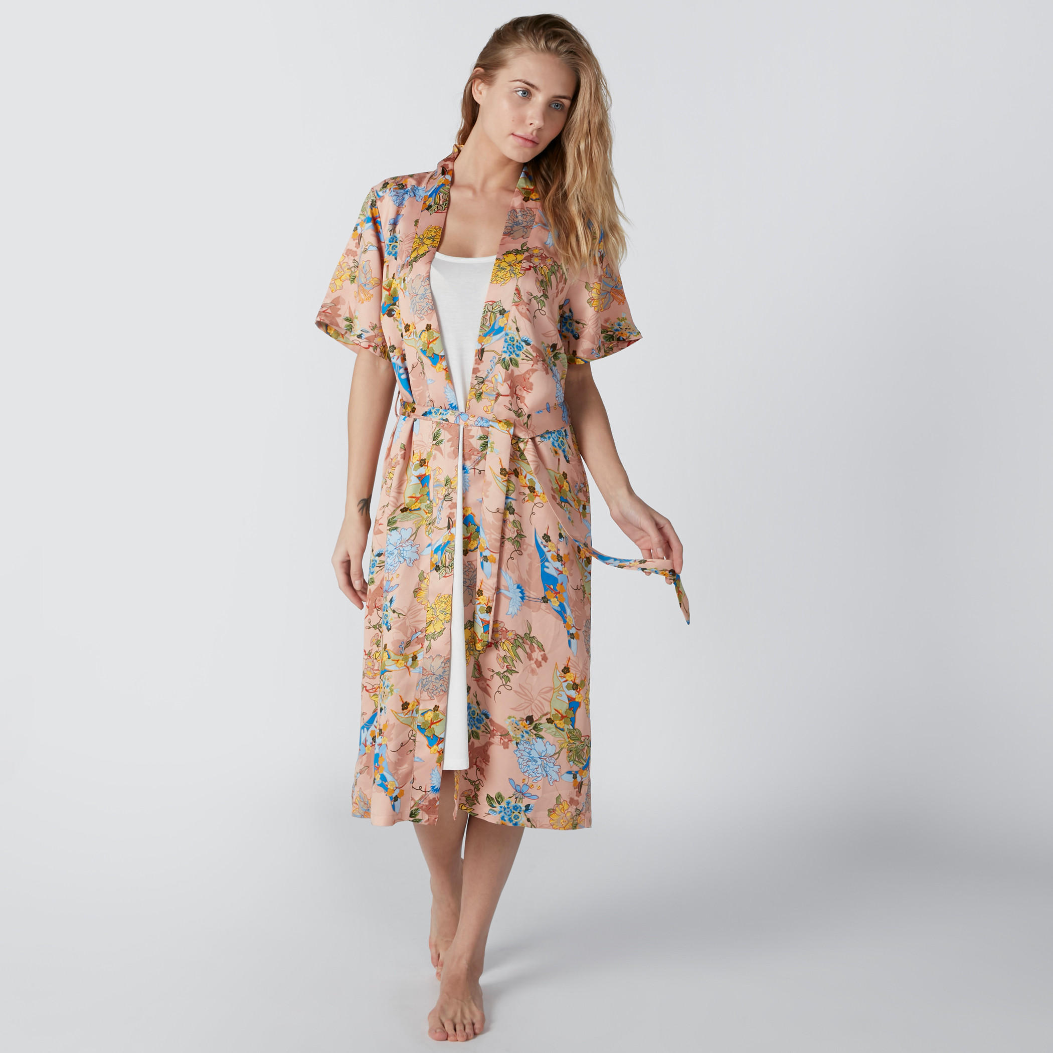 روب بأكمام واسعة وحزام رباط وطبعات زهرية-women-clothing-nightwear-robes-image-3