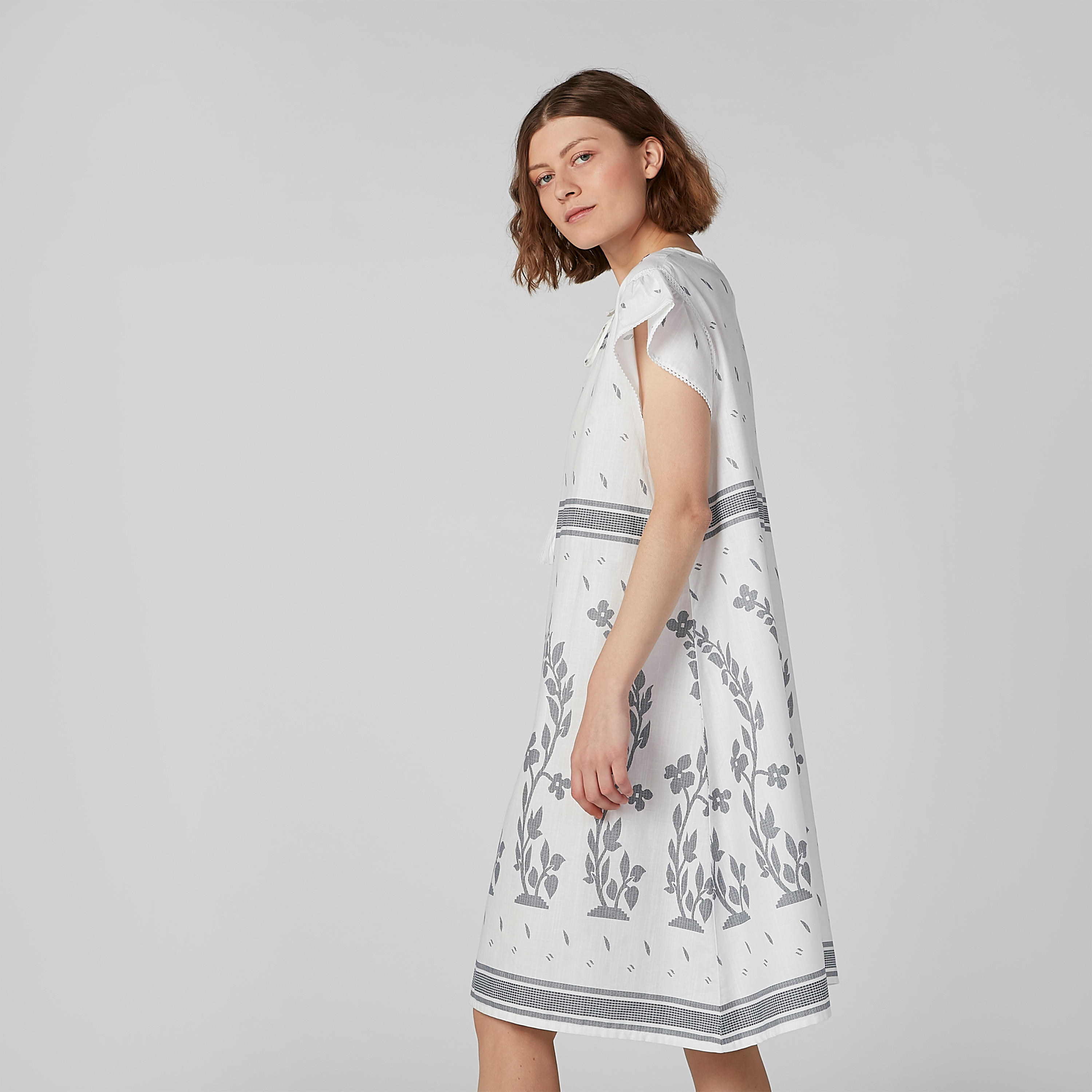 قميص نوم بأكمام كاب وأربطة وطبعات-women-clothing-nightwear-nighties-image-5