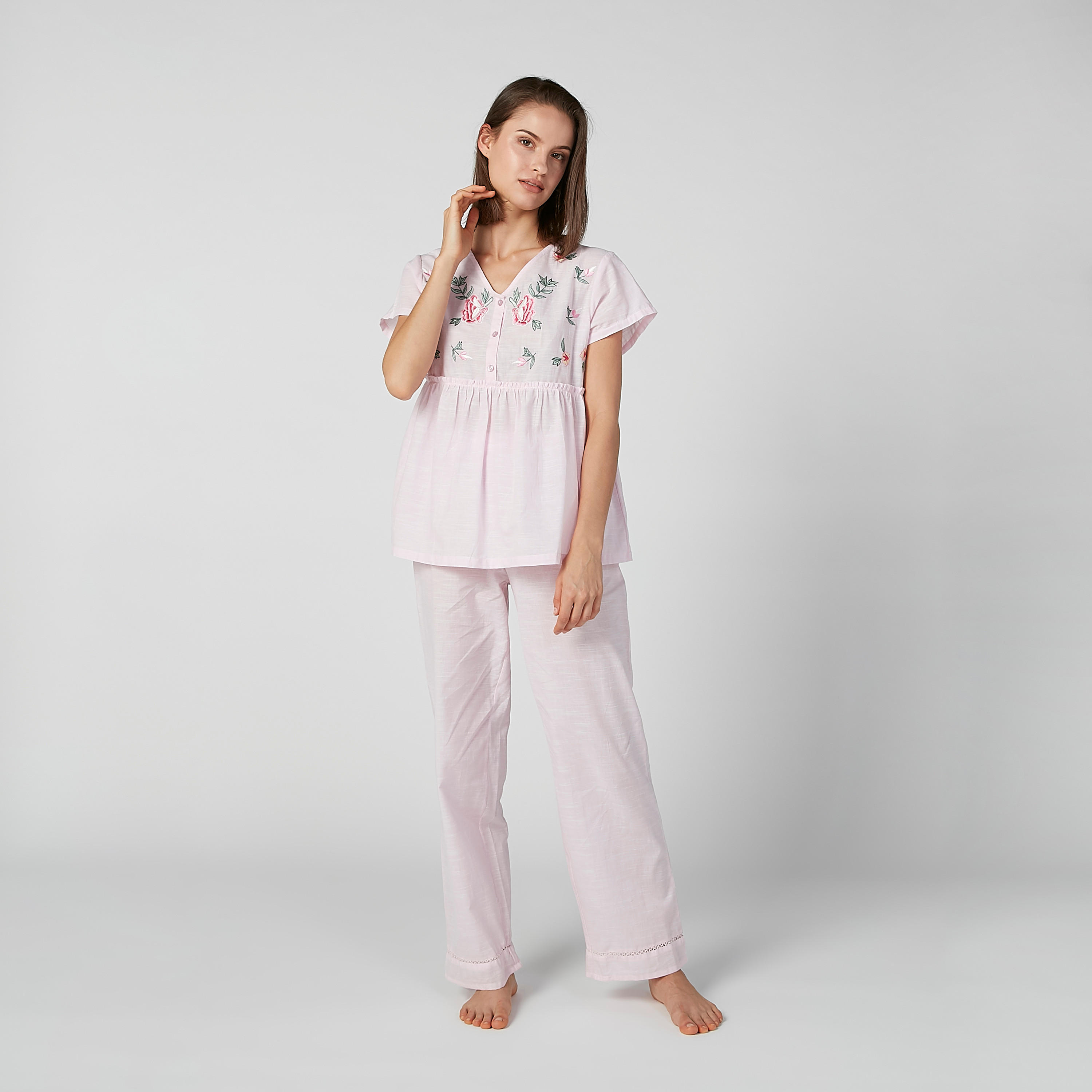 طقم بنطال بيجاما طويل وبلوزة مطرّزة-women-clothing-nightwear-pyjamas-longsets-image-1