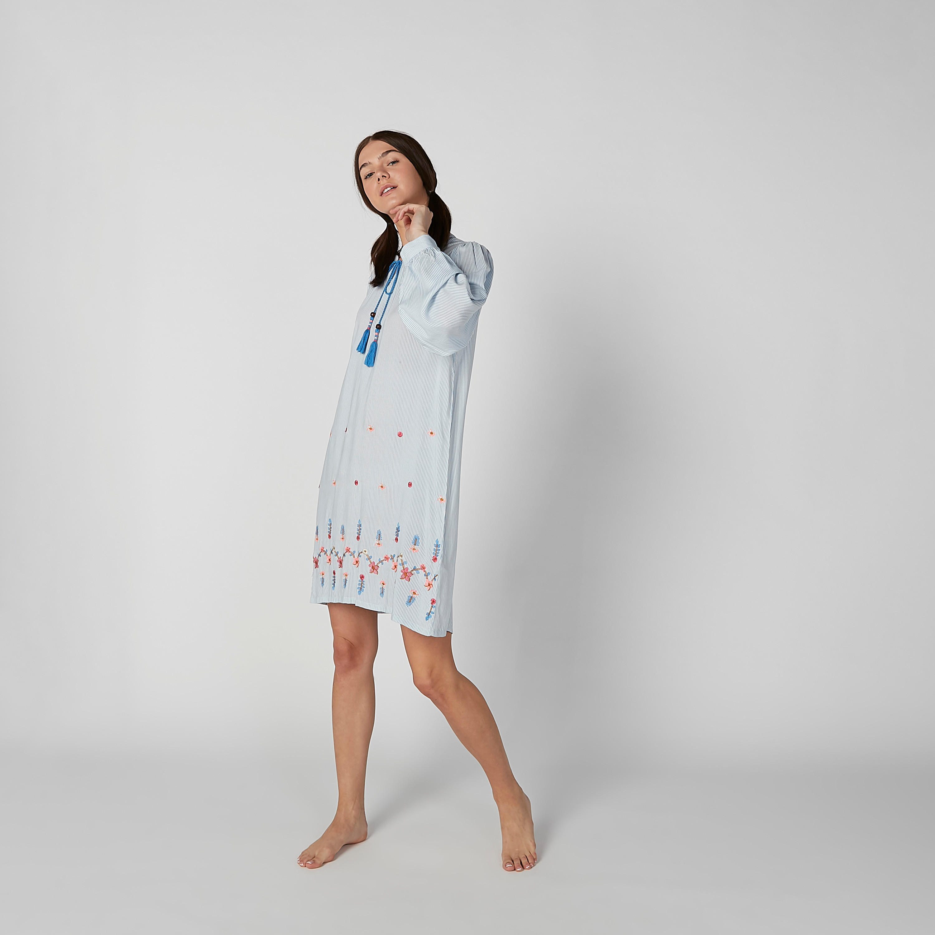 قميص نوم مقلّم بأكمام طويلة وأربطة-women-clothing-nightwear-nighties-image-2