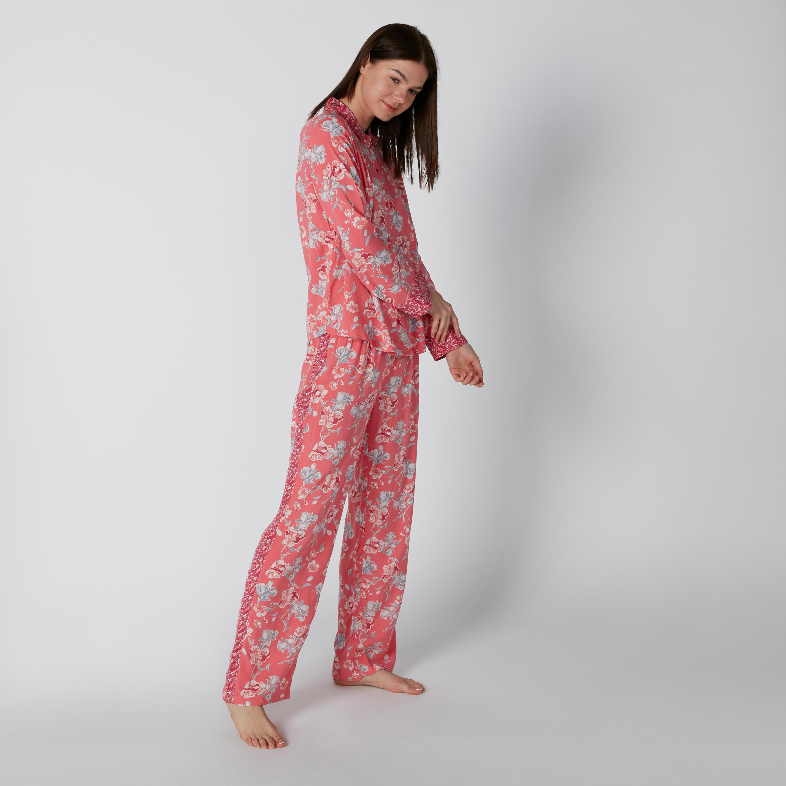 طقم بنطال بيجاما بشريطة وقميص بأكمام طويلة وطبعات-women-clothing-nightwear-pyjamas-longsets-image-3