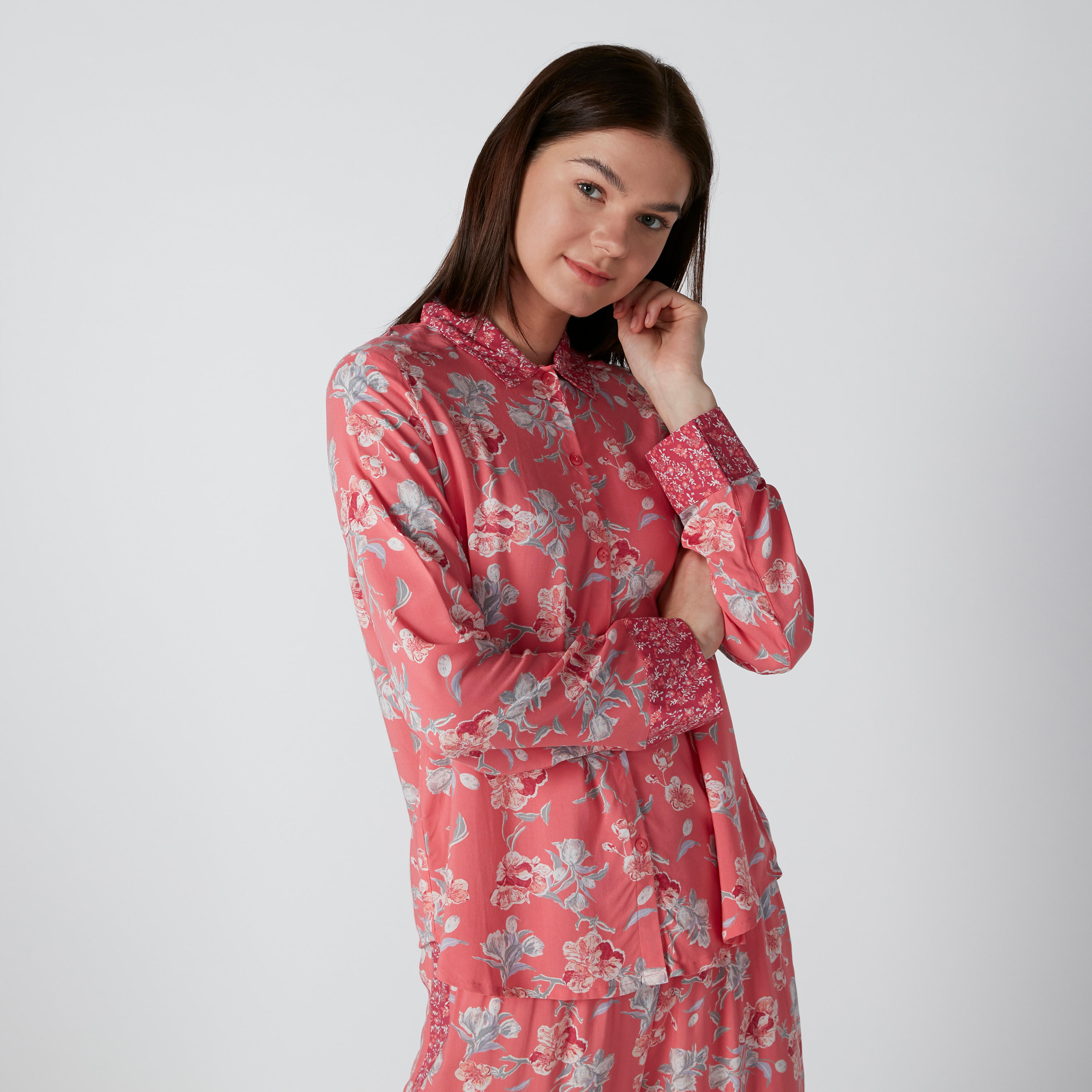 طقم بنطال بيجاما بشريطة وقميص بأكمام طويلة وطبعات-women-clothing-nightwear-pyjamas-longsets-image-5