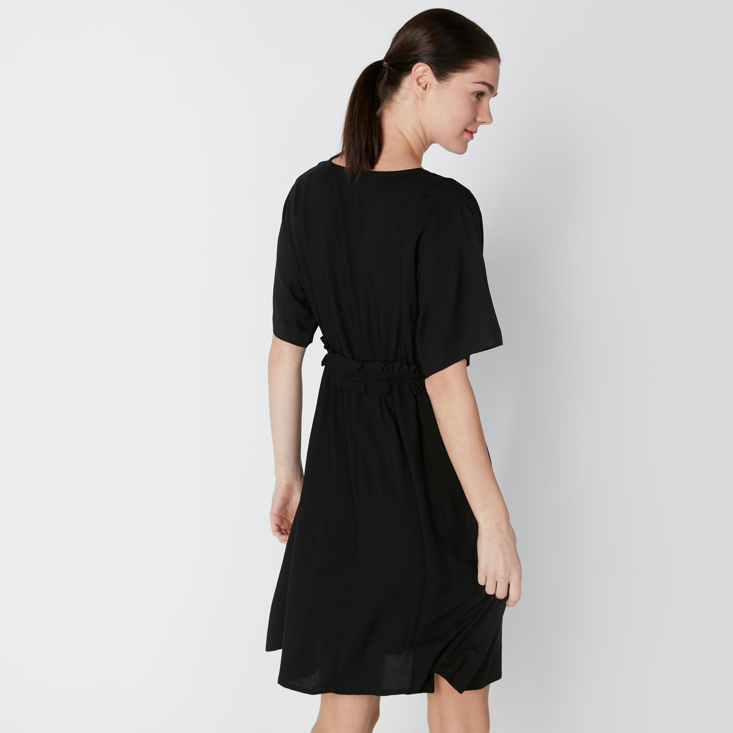 قميص نوم بأكمام قصيرة ورباط - طقم من قطعتين-women-clothing-nightwear-nighties-image-3