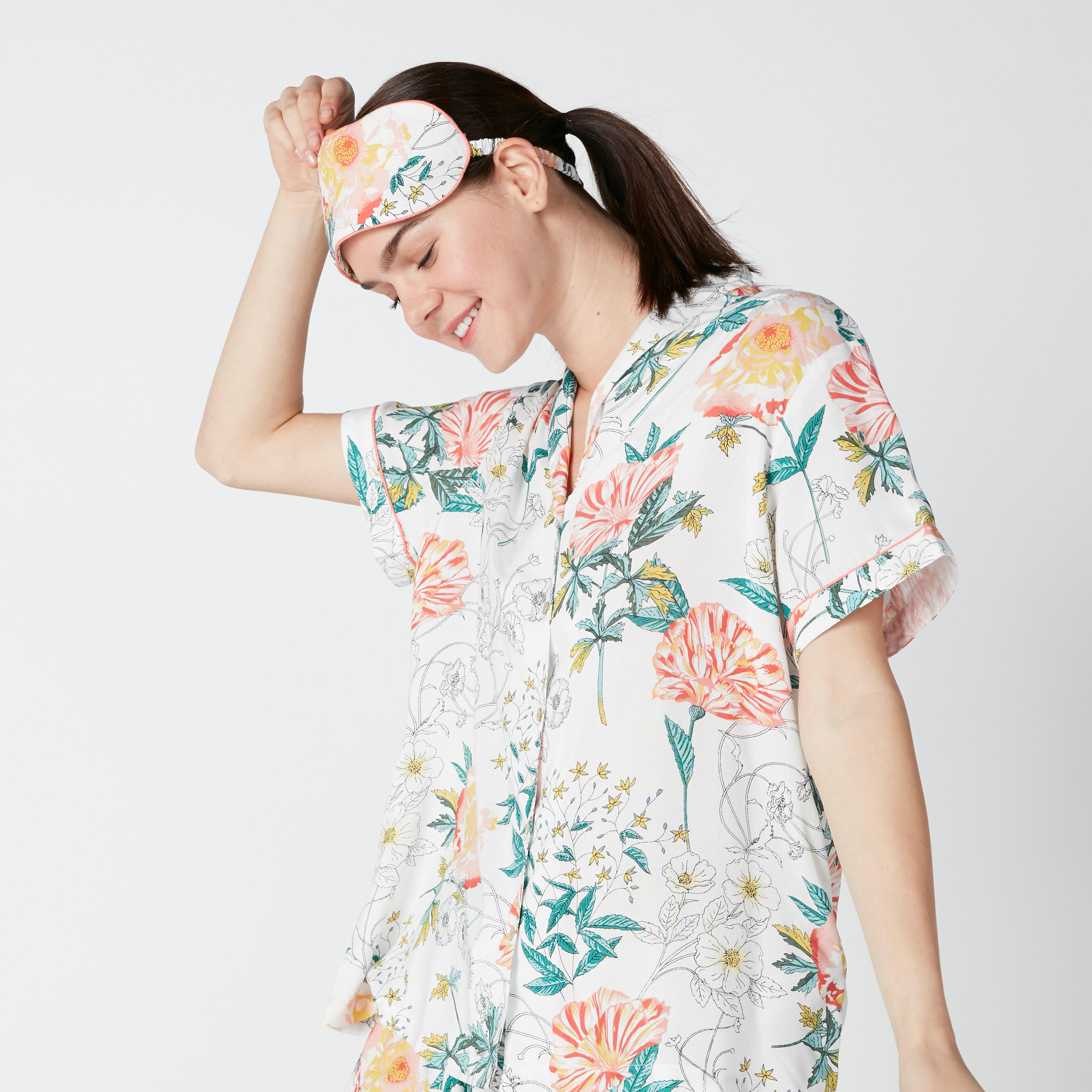 طقم ملابس نوم 3 قطع بطبعات زهرية-women-clothing-nightwear-pyjamas-longsets-image-4