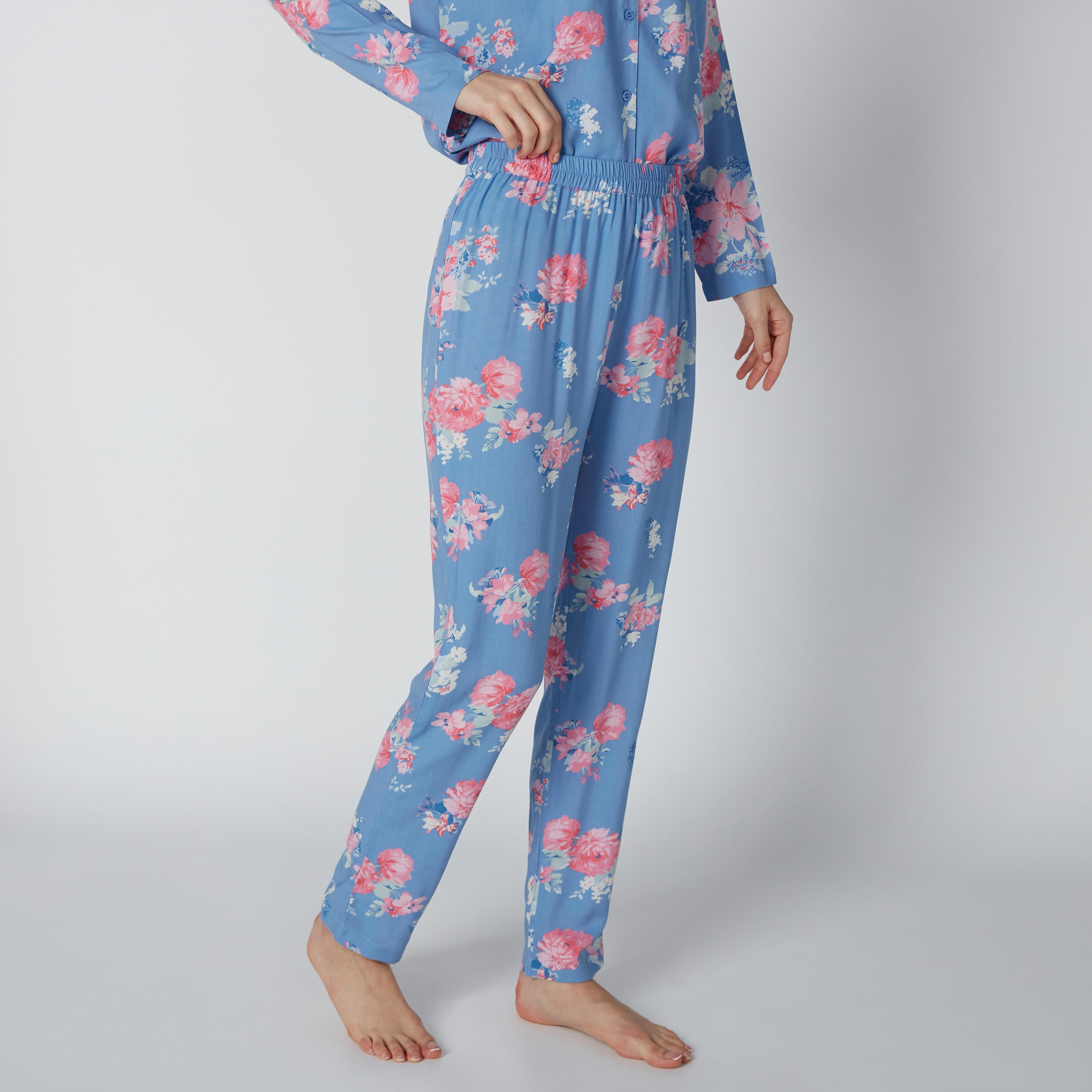 طقم بنطال بيجاما وقميص بأكمام طويلة وطبعات أزهار-women-clothing-nightwear-pyjamas-longsets-image-4