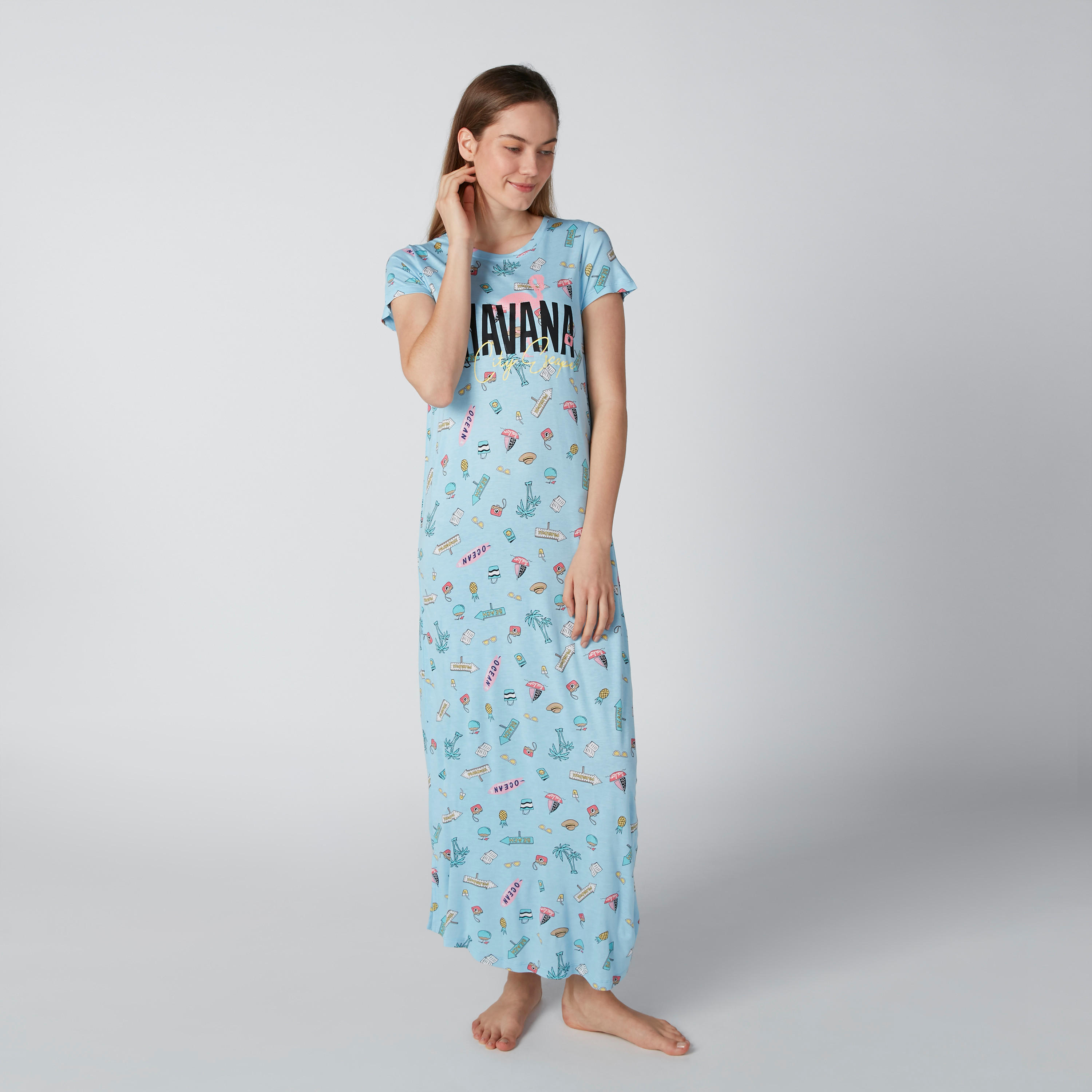 قميص نوم طويل بياقة مستديرة وأكمام قصيرة وطبعات-women-clothing-nightwear-nighties-image-1