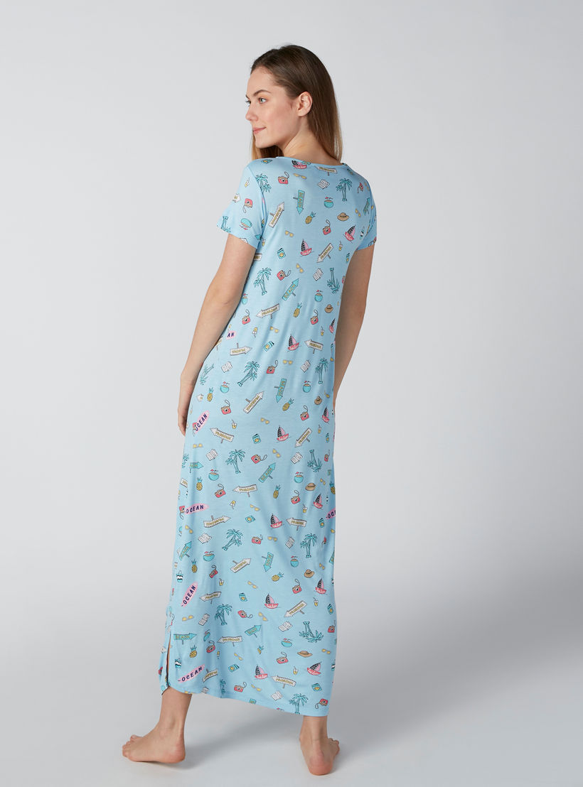 قميص نوم طويل بياقة مستديرة وأكمام قصيرة وطبعات-women-clothing-nightwear-nighties-image-2