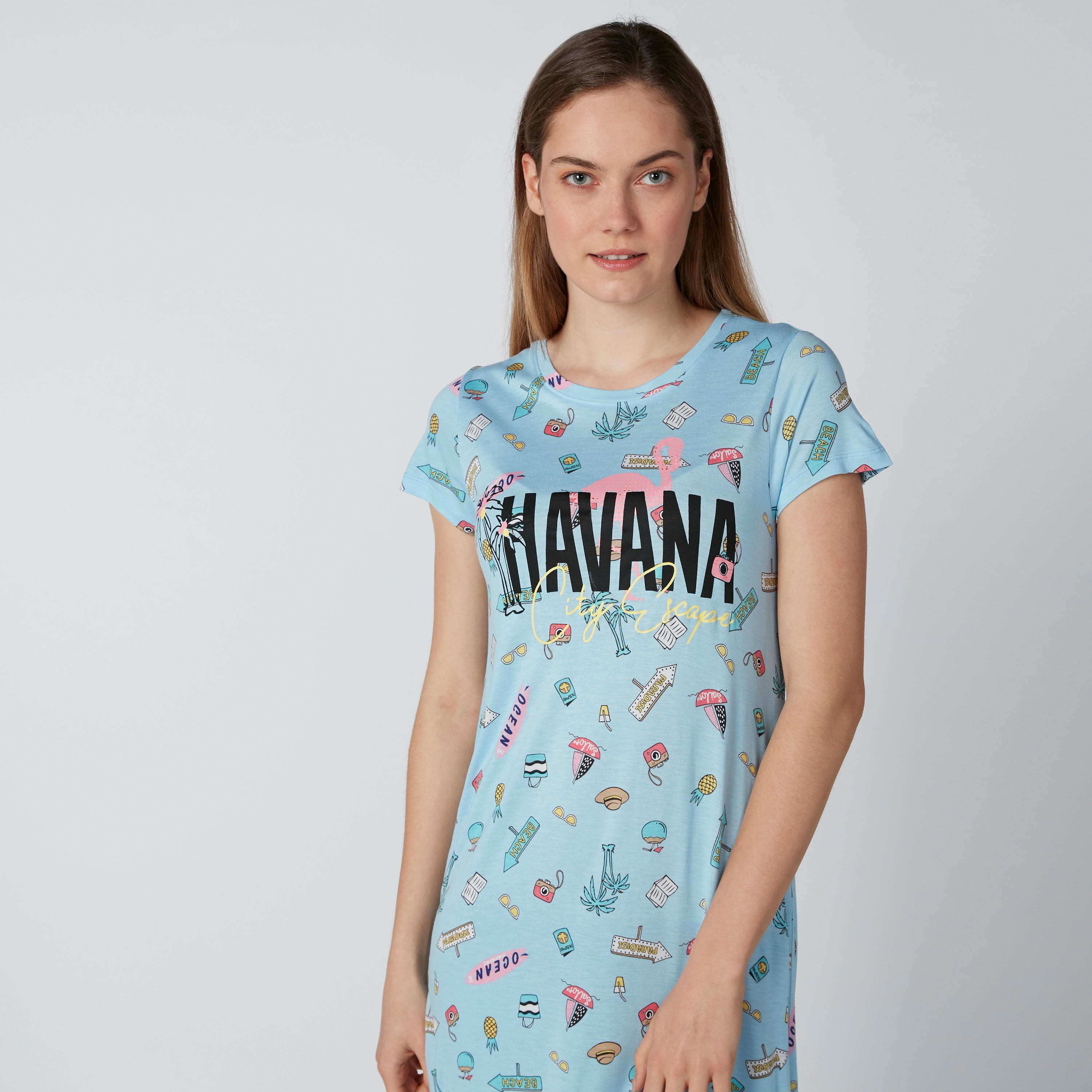 قميص نوم طويل بياقة مستديرة وأكمام قصيرة وطبعات-women-clothing-nightwear-nighties-image-3
