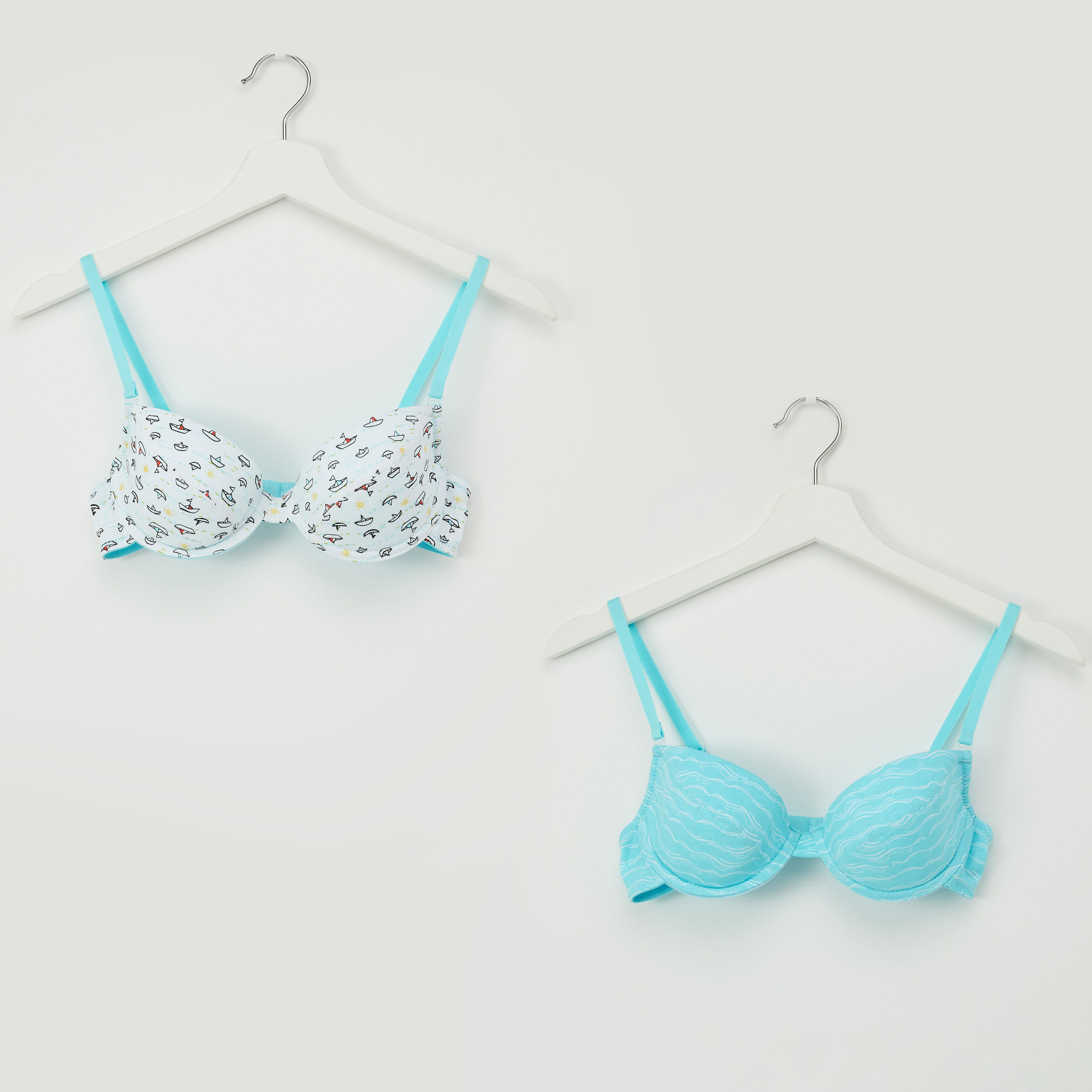 صدريّة تيشيرت مبطّنة بحمّالات قابلة للتعديل وطبعات - طقم من قطعتين-women-clothing-lingerie-bras-image-1