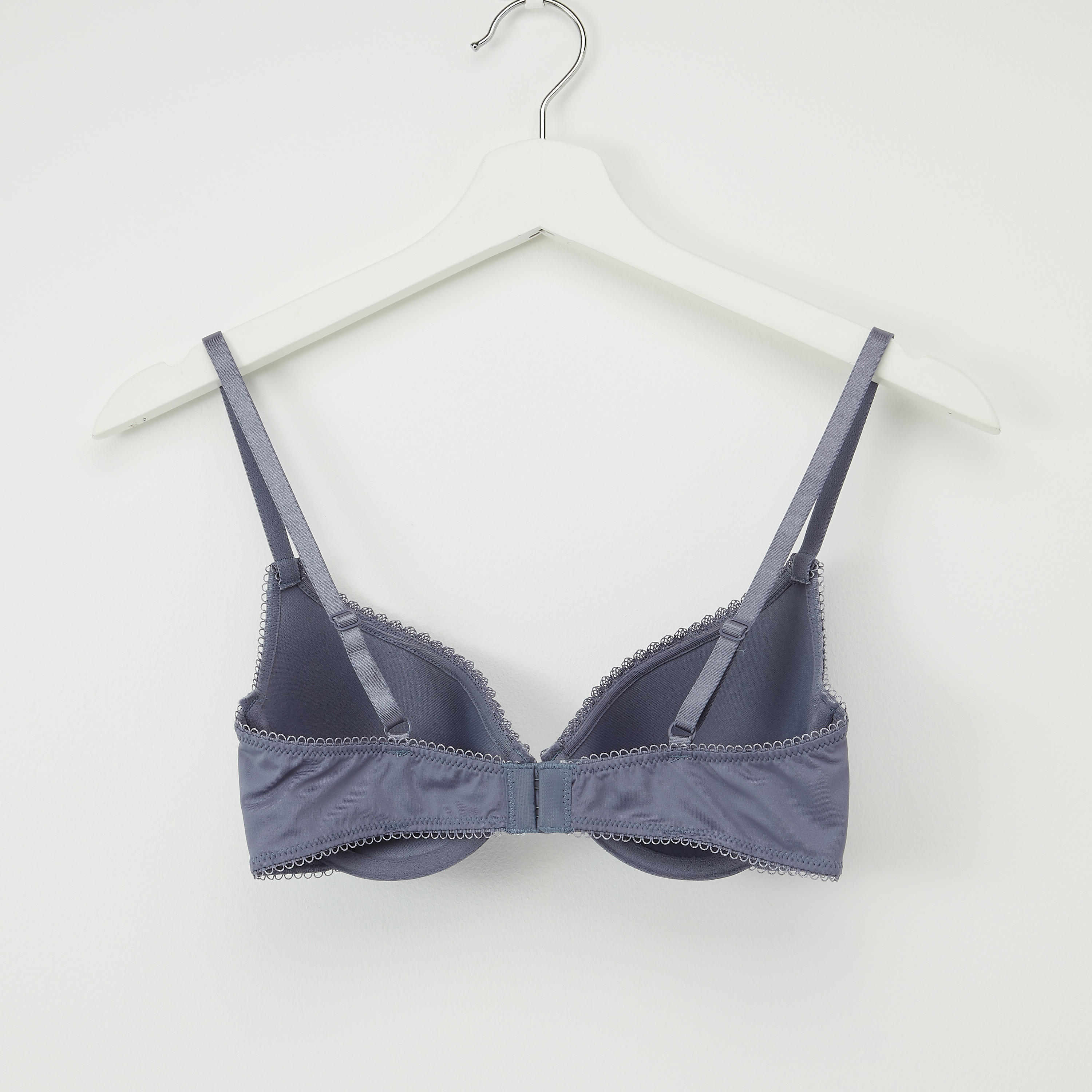 صدريّة مبطّنة سادة بتفاصيل دانتيل-women-clothing-lingerie-bras-image-2