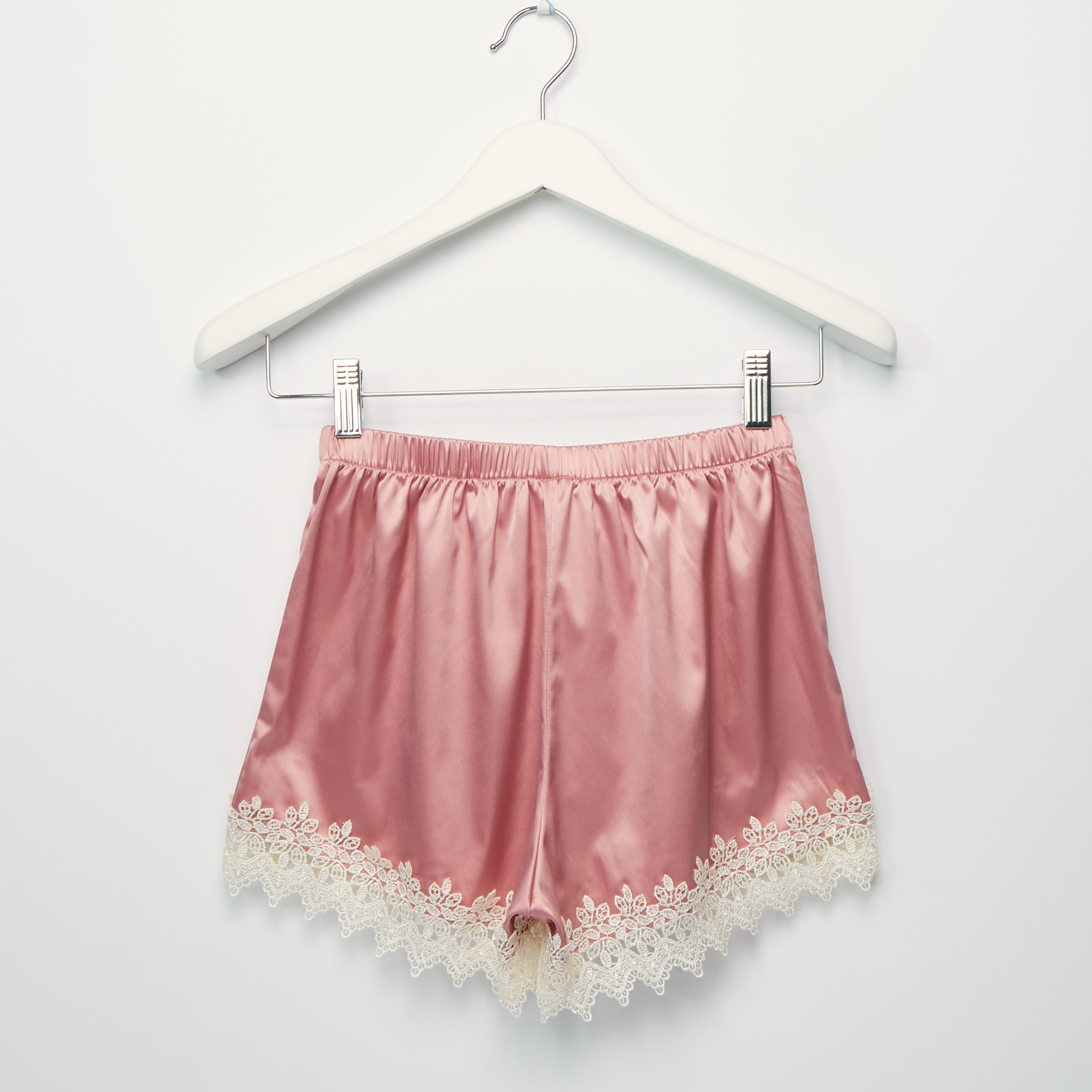 طمق شورت وبلوزة بحمّالات رفيعة وتفاصيل دانتيل-women-clothing-nightwear-pyjamas-longsets-image-5