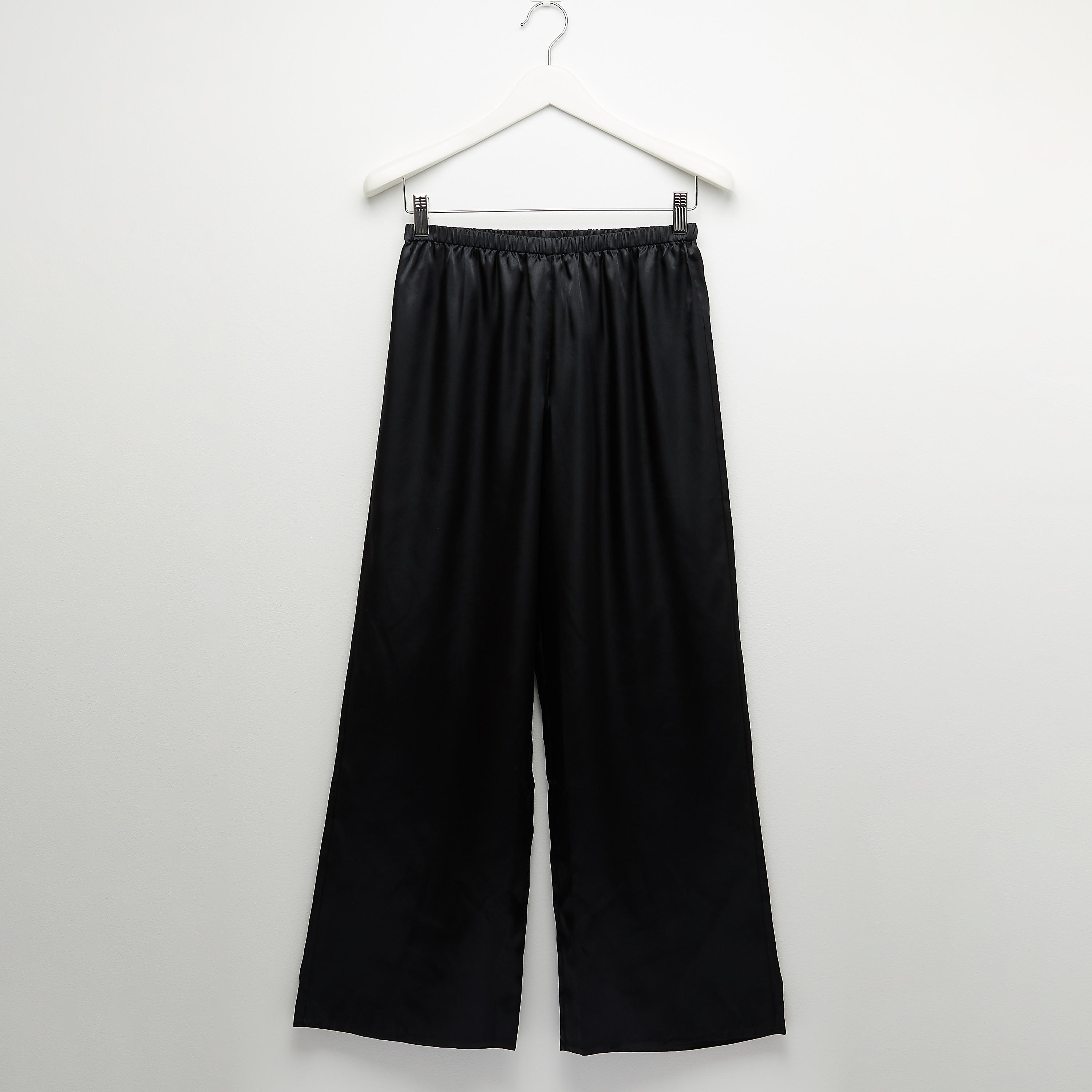 طقم بنطال بيجاما وبلوزة مطرّزة بياقة V-women-clothing-nightwear-pyjamas-longsets-image-5