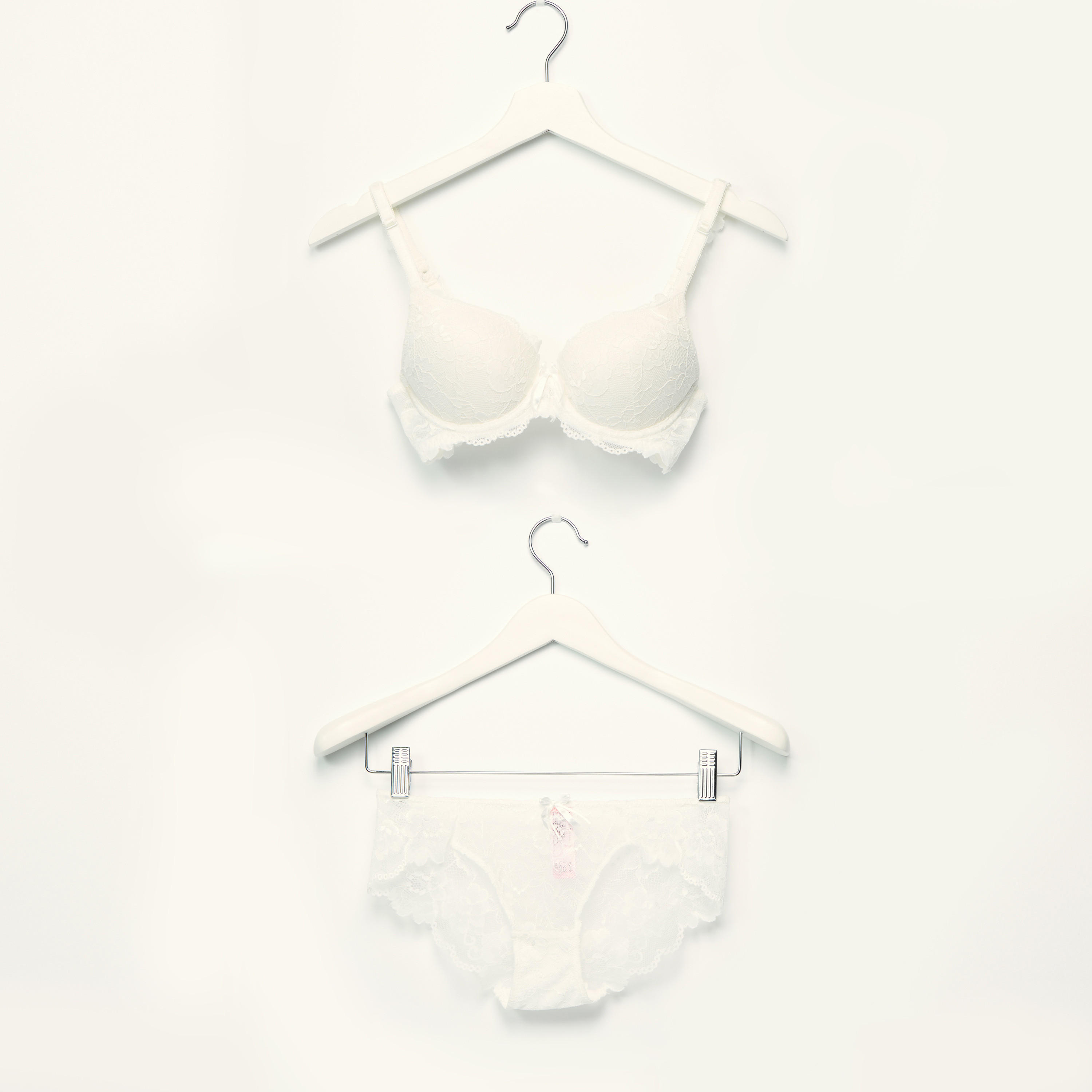 Lace Detail Padded Bra with Bikini Briefs-women-clothing-lingerie-bras-image-1