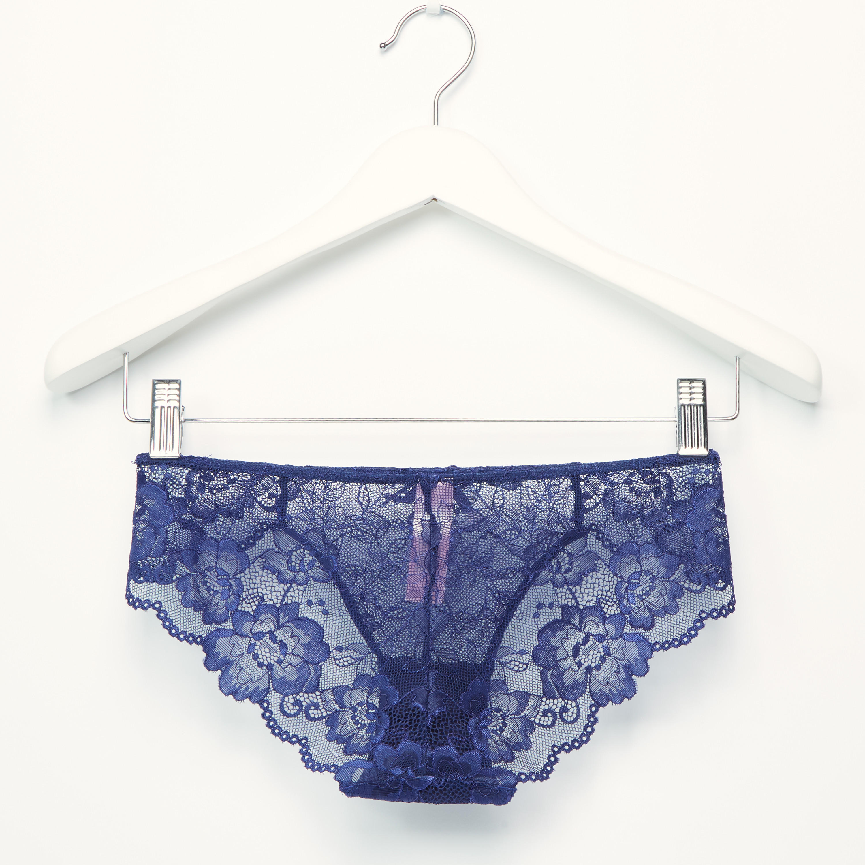 طقم سراويل بيكيني وصدرية مبطّنة بتفاصيل دانتيل-women-clothing-lingerie-lingeriesets-image-5