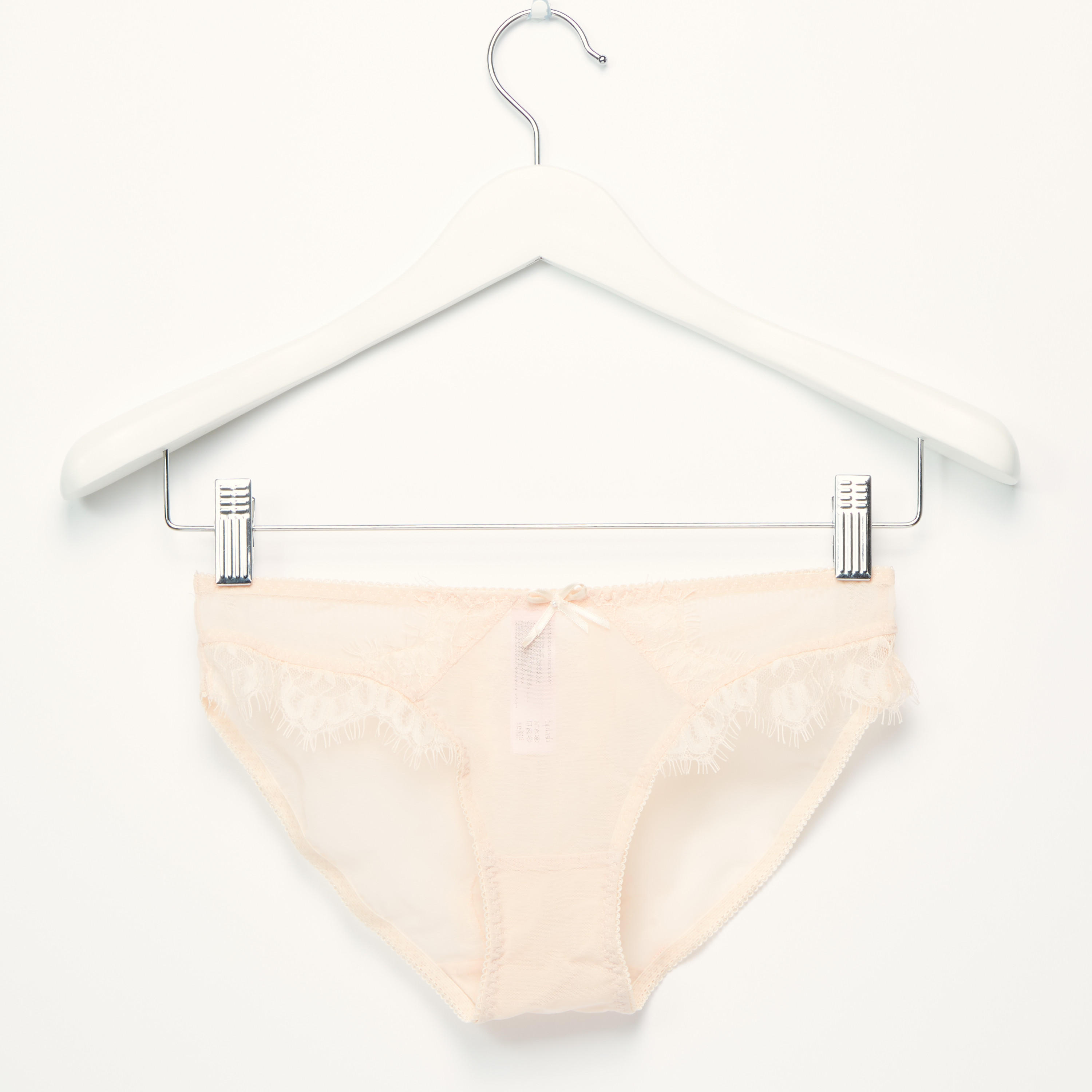 طقم سراويل بيكيني وصدرية مبطّنة بتفاصيل دانتيل-women-clothing-lingerie-lingeriesets-image-2