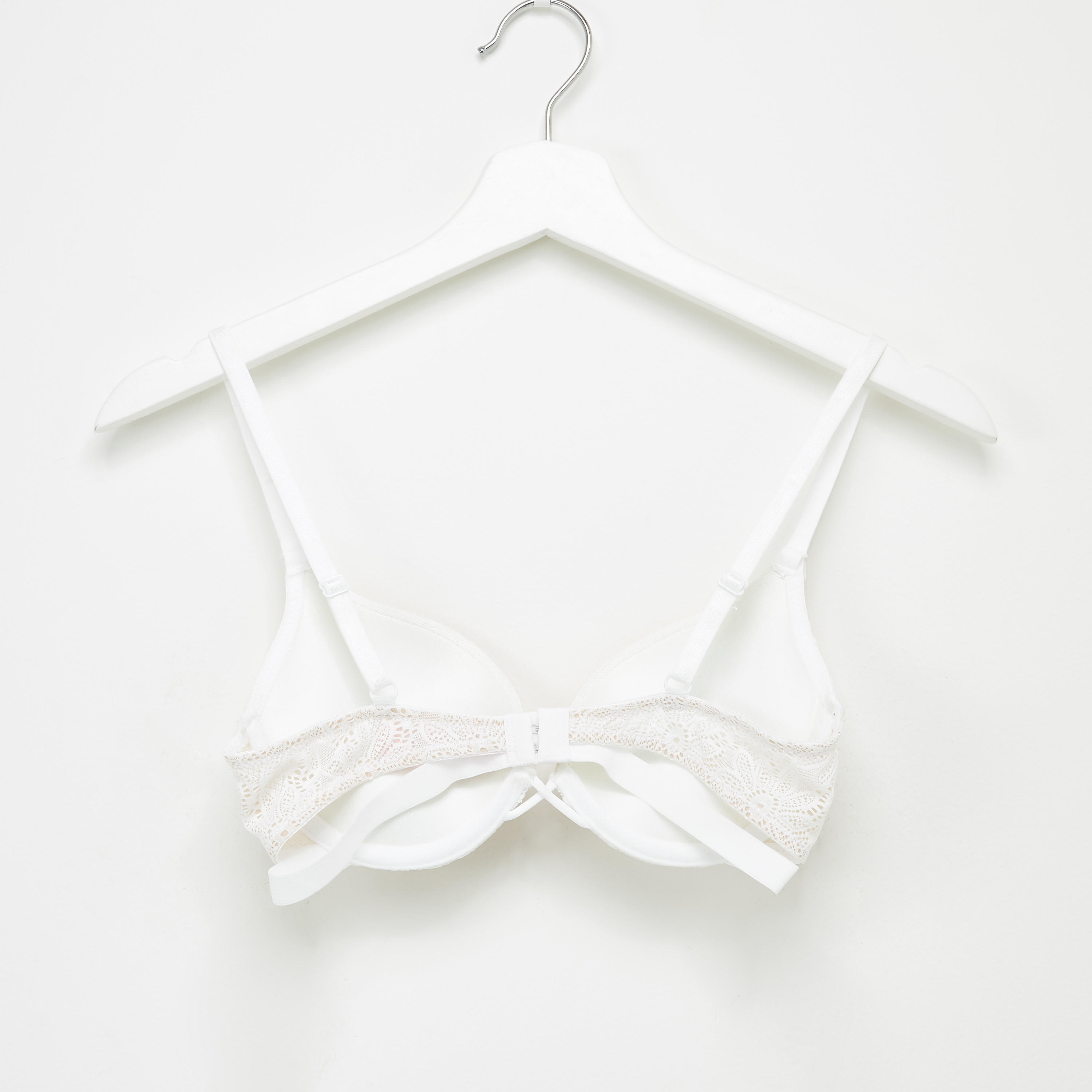 طقم سراويل داخلية وصدريّة بتفاصيل دانتيل-women-clothing-lingerie-lingeriesets-image-3