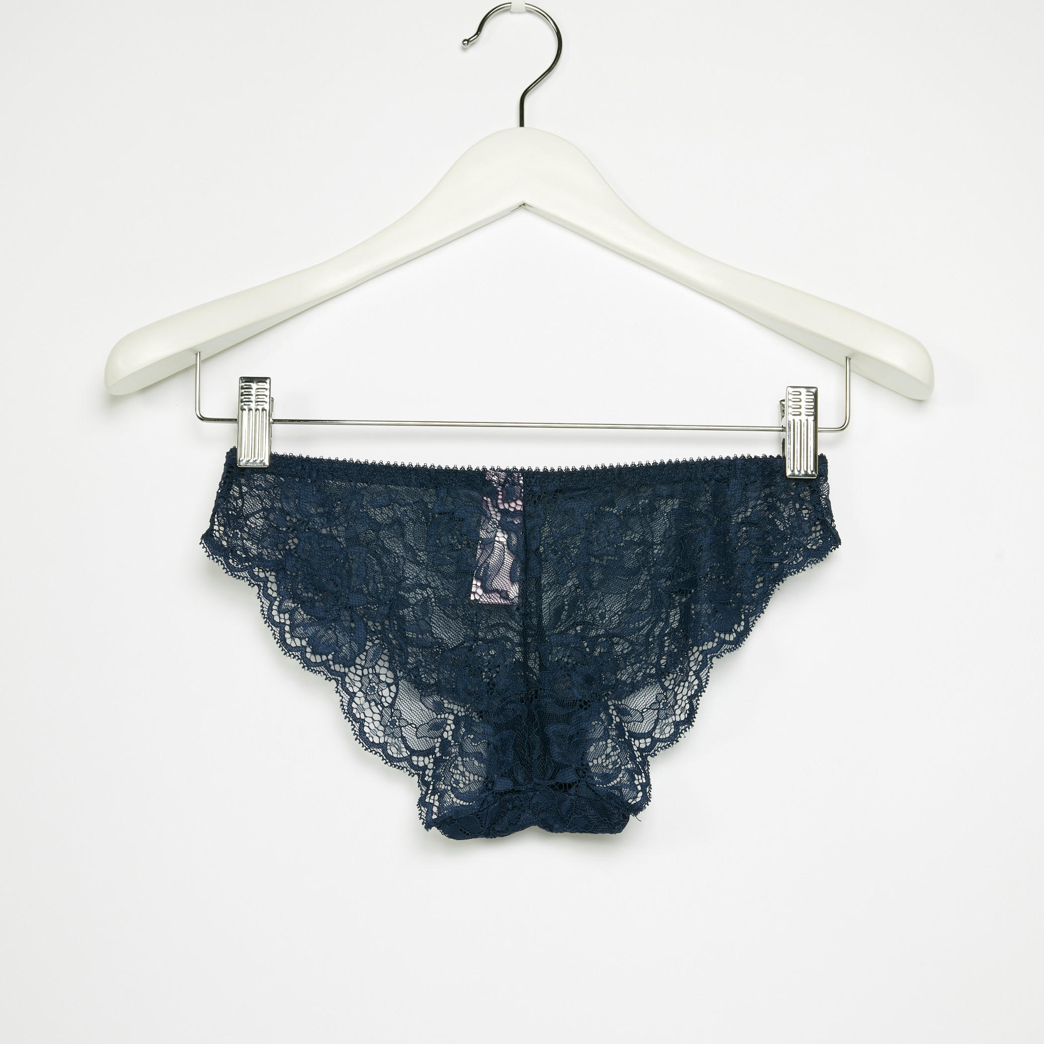 طقم صدريّة بيكيني بتفاصيل دانتيل وسراويل داخلية-women-clothing-lingerie-lingeriesets-image-5