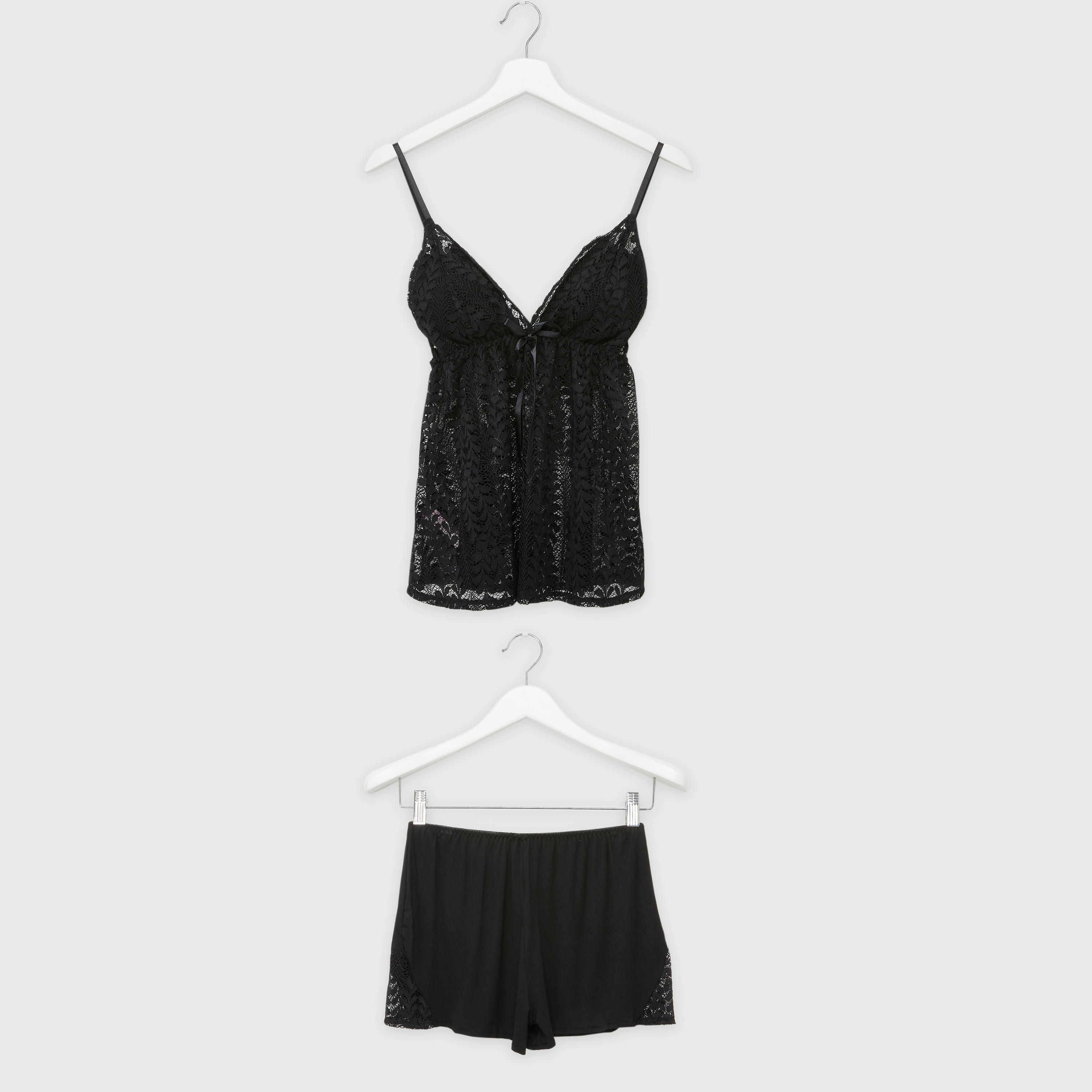 طقم قميص مبطّن بتفاصيل دانتيل وشورت-women-clothing-nightwear-pyjamas-longsets-image-1
