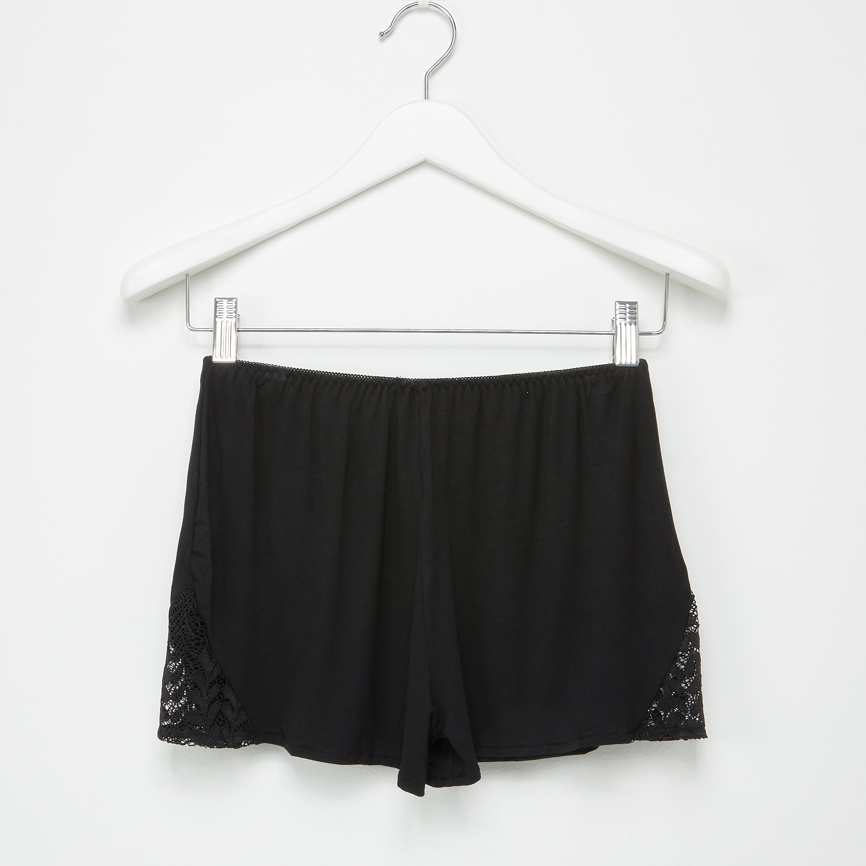 طقم قميص مبطّن بتفاصيل دانتيل وشورت-women-clothing-nightwear-pyjamas-longsets-image-4