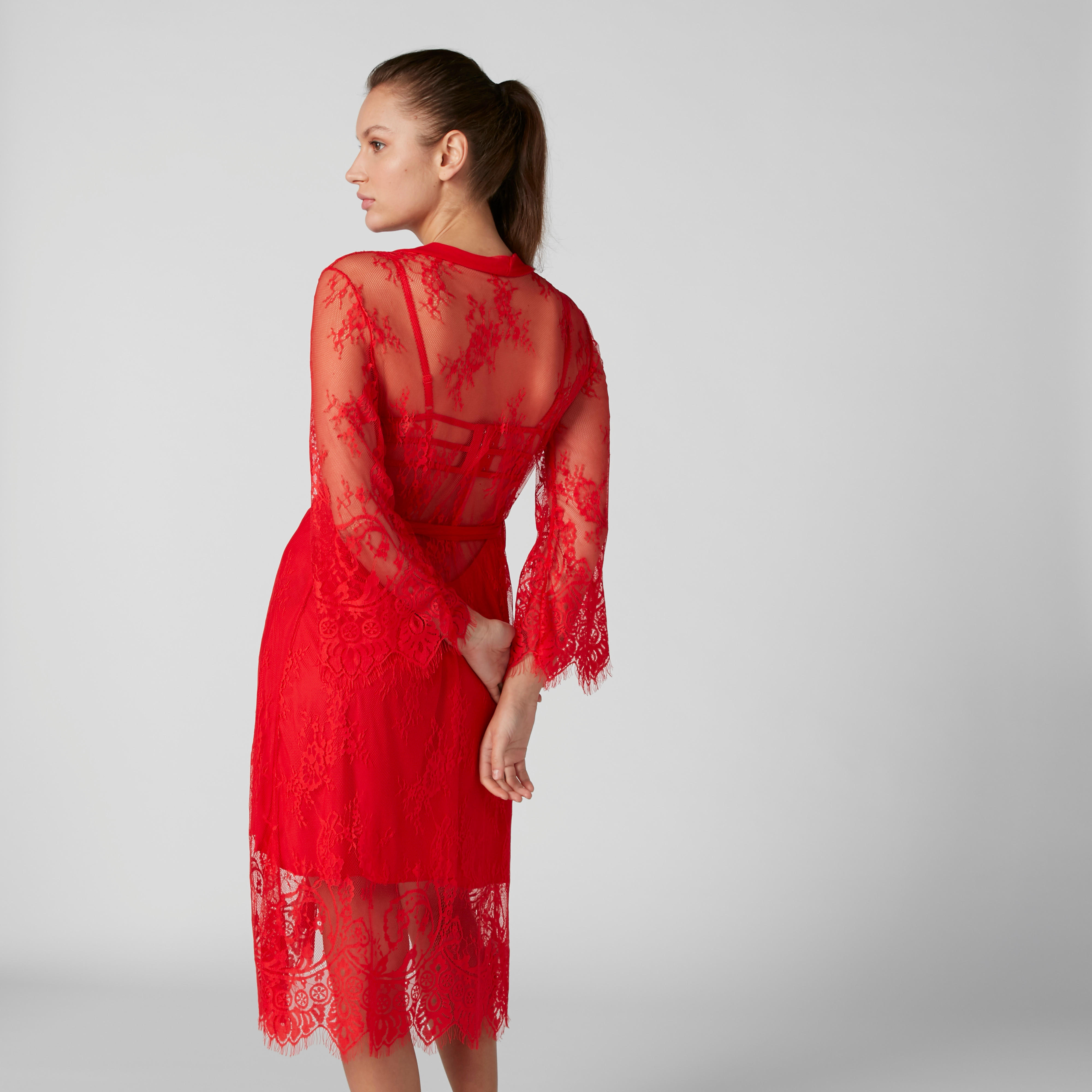 طقم قميص نوم قصير وجاكيت بتفاصيل دانتيل-women-clothing-nightwear-nighties-image-2