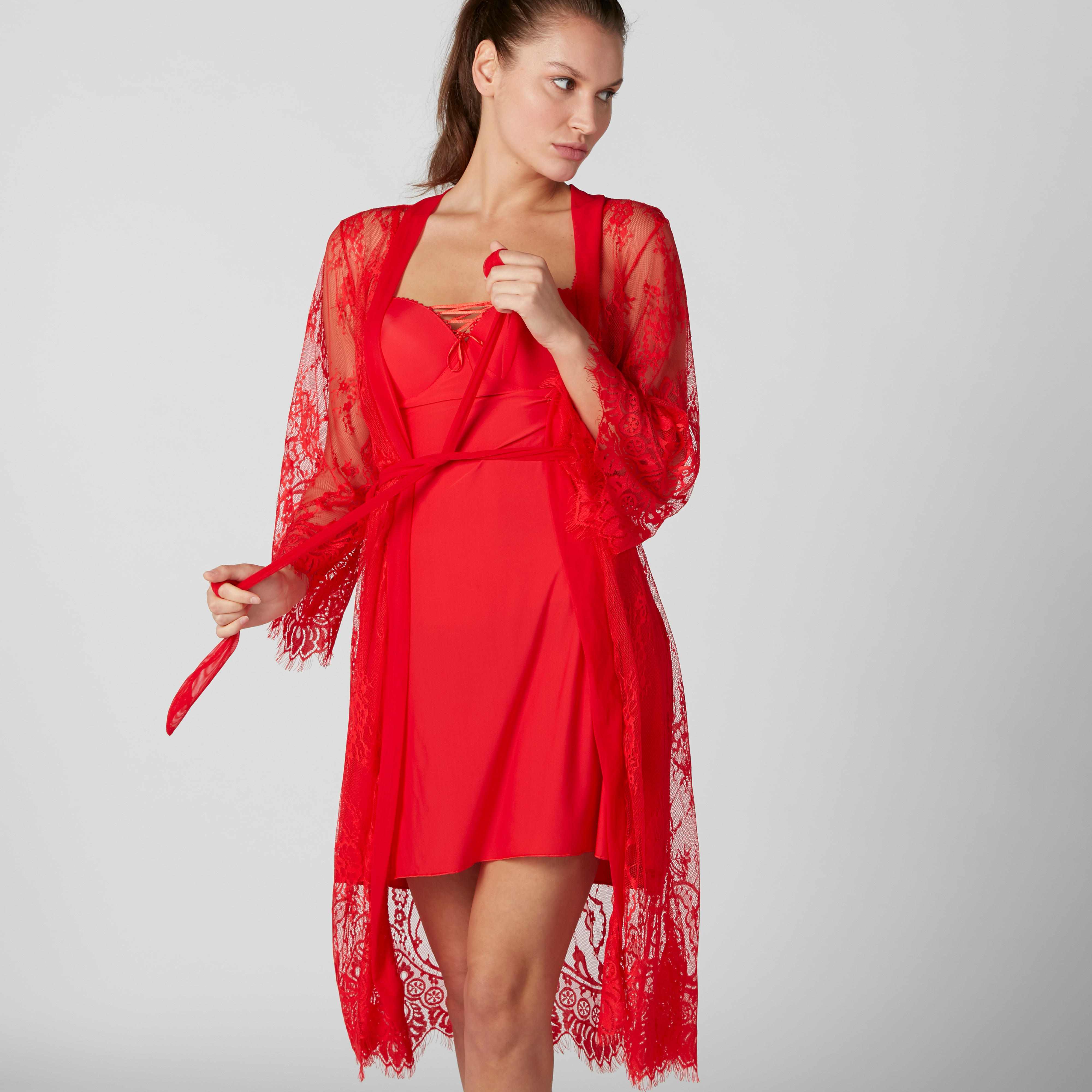 طقم قميص نوم قصير وجاكيت بتفاصيل دانتيل-women-clothing-nightwear-nighties-image-3