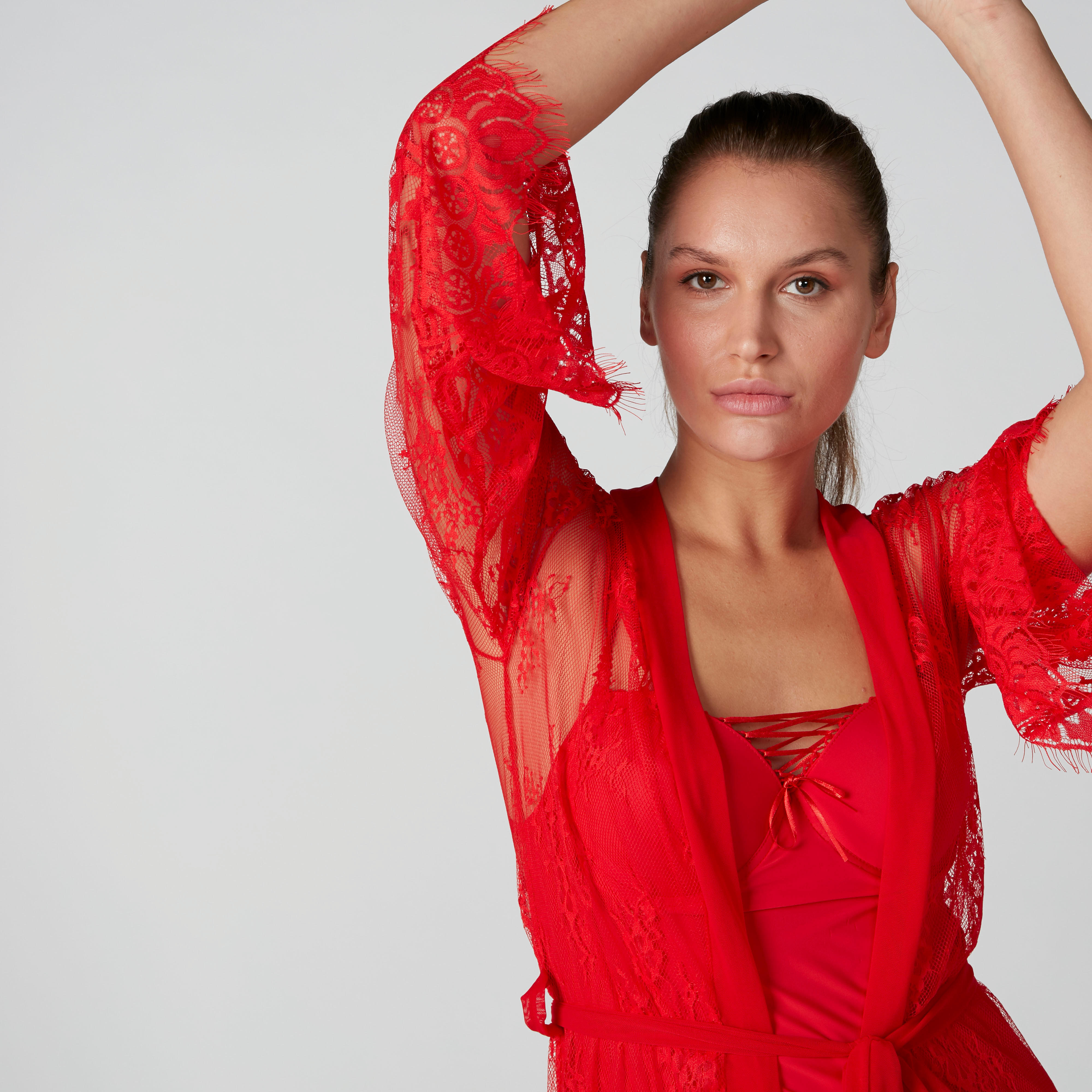 طقم قميص نوم قصير وجاكيت بتفاصيل دانتيل-women-clothing-nightwear-nighties-image-6