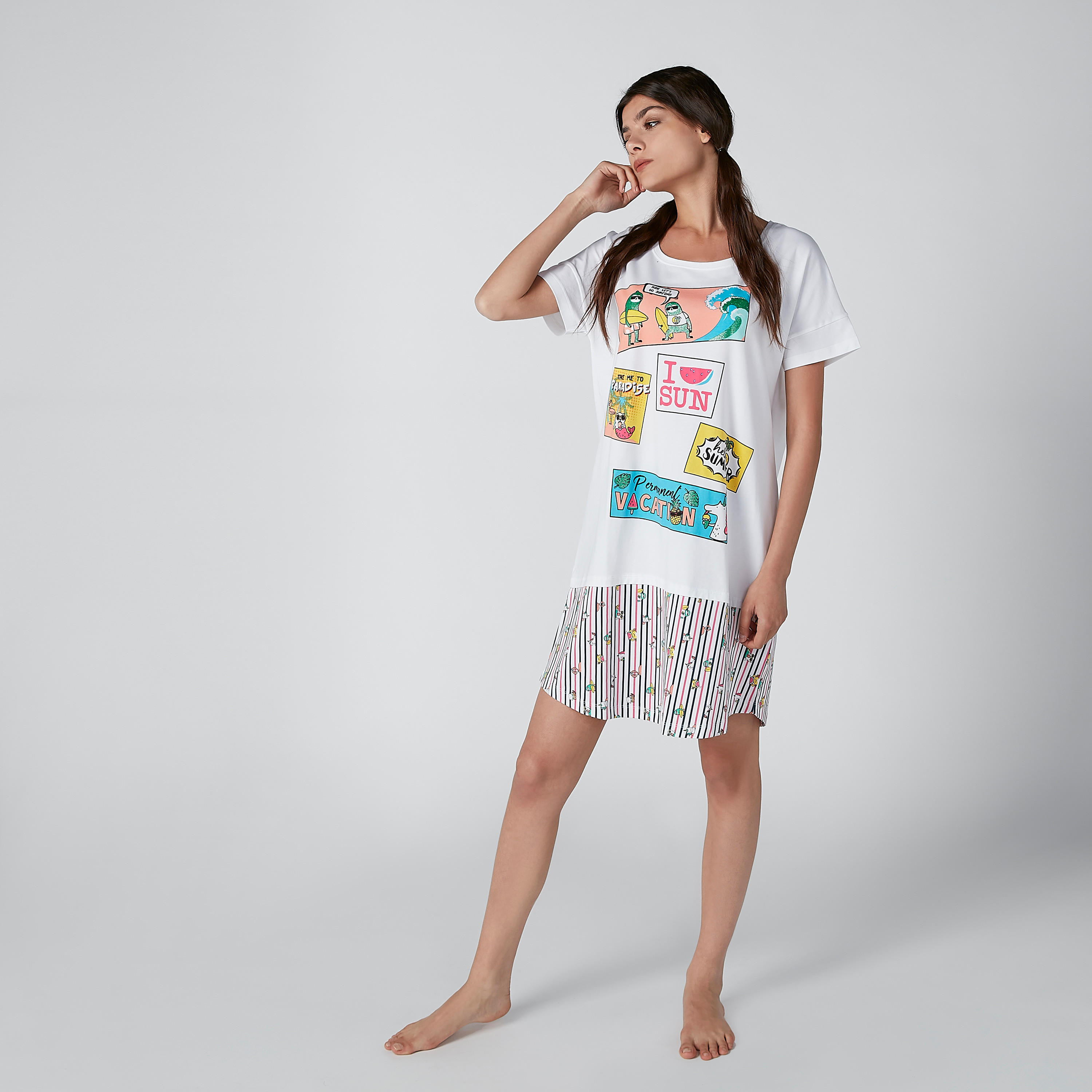 قميص نوم بحوّاف مقلّمة وطبعات-women-clothing-nightwear-nighties-image-4