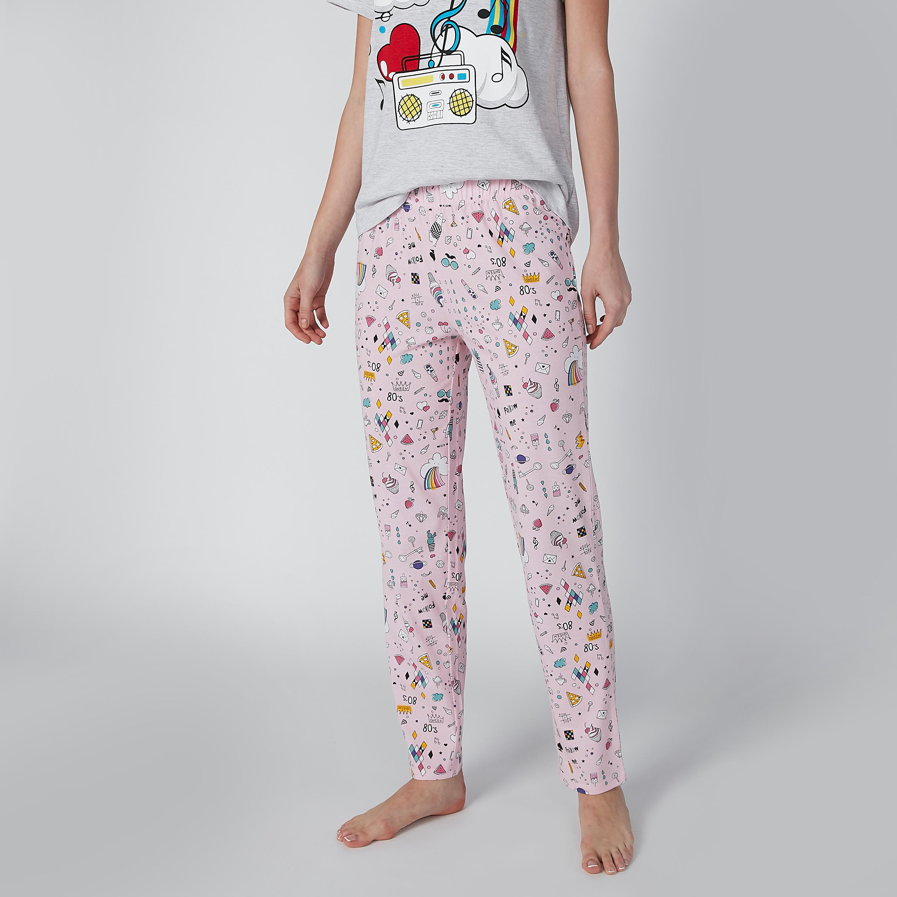 طقم بنطال بيجاما طويل وتيشيرت بطبعات-women-clothing-nightwear-pyjamas-longsets-image-4