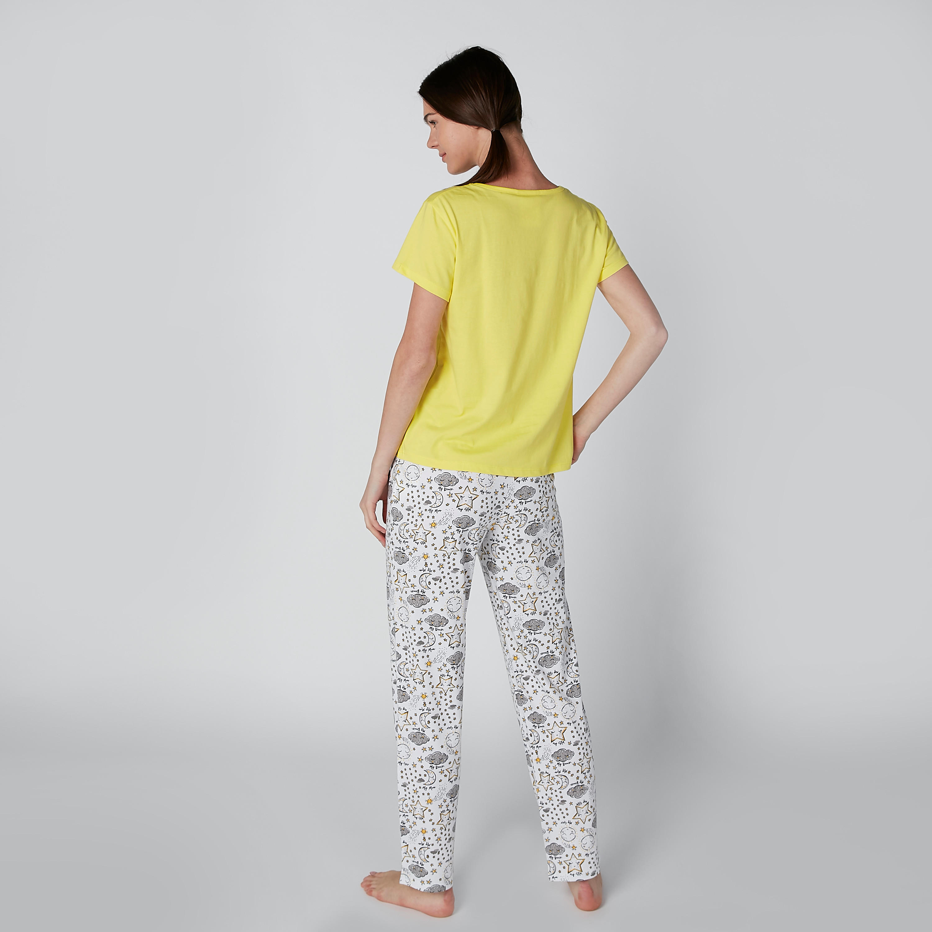 طقم بنطال بيجاما طويل وتيشيرت بطبعات-women-clothing-nightwear-pyjamas-longsets-image-2
