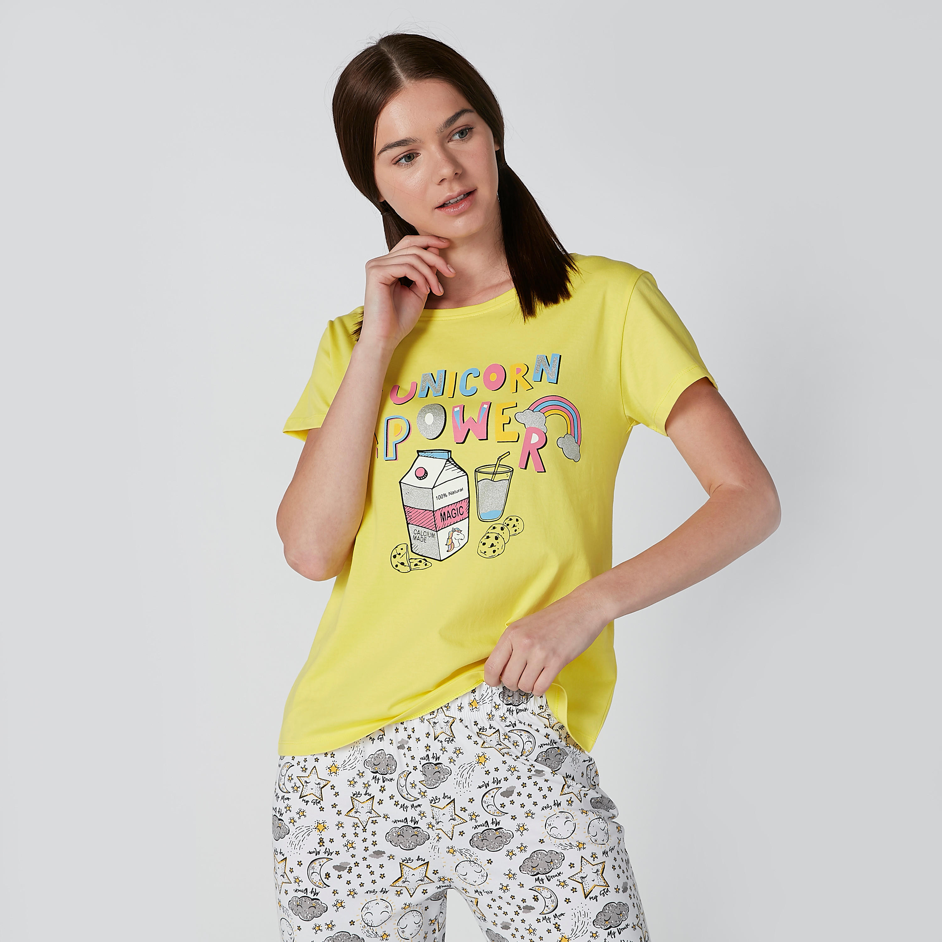 طقم بنطال بيجاما طويل وتيشيرت بطبعات-women-clothing-nightwear-pyjamas-longsets-image-3