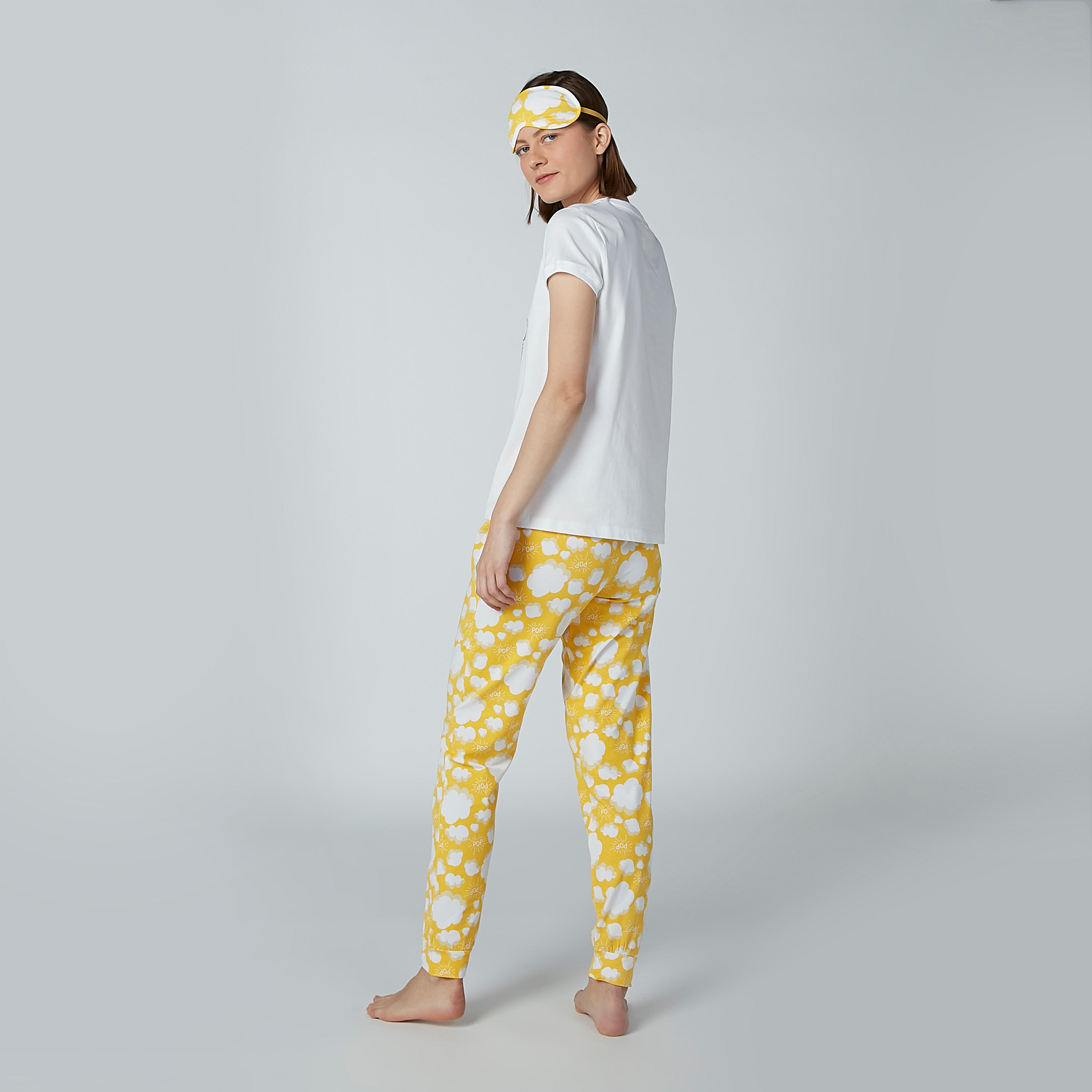 Printed Short Sleeves T-shirt with Jog Pants and Eye-mask-women-clothing-nightwear-pyjamas-longsets-image-3