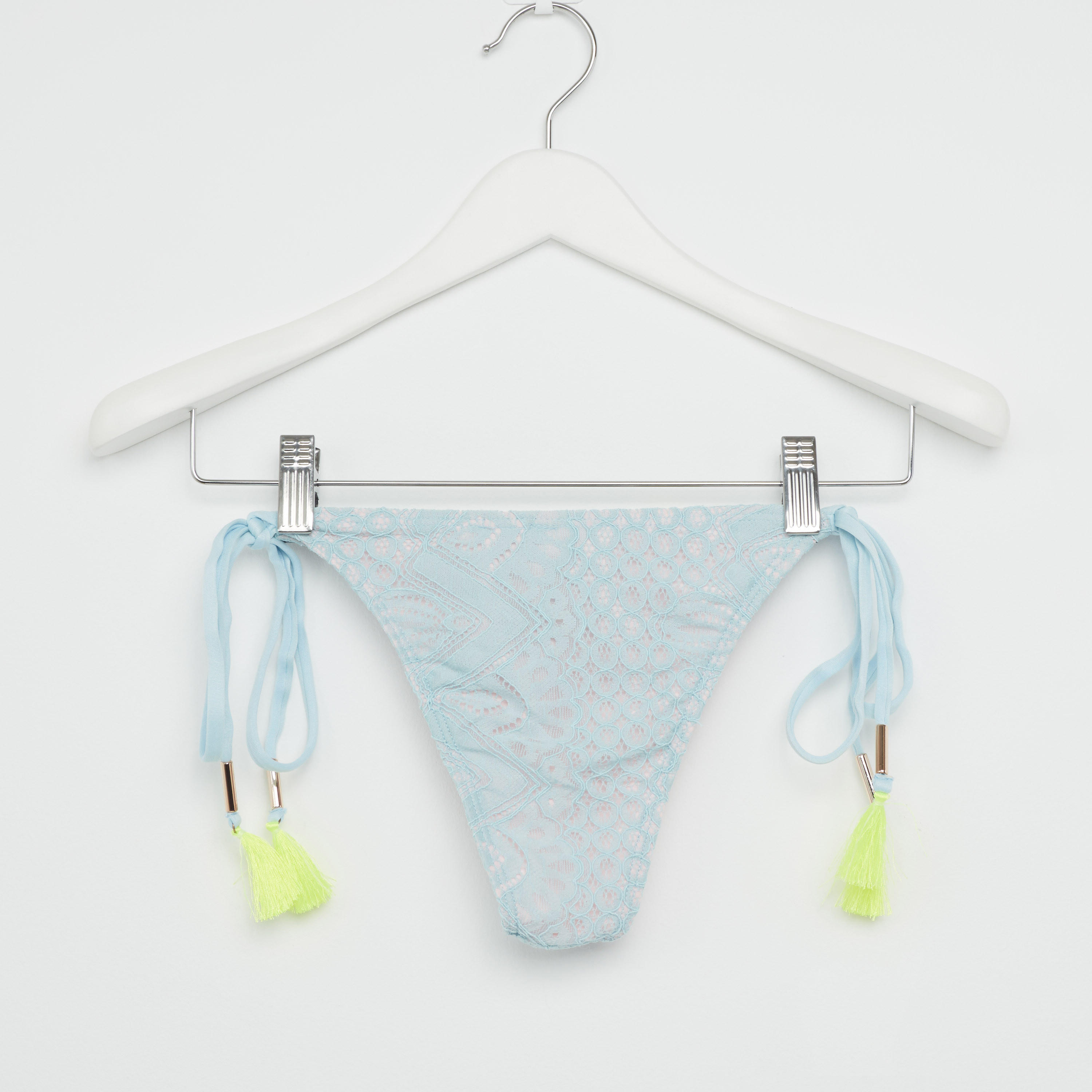 طقم سراويل بيكيني بتزيينات وصدرية دانتيل-women-clothing-swimandbeach-bikinis-image-5