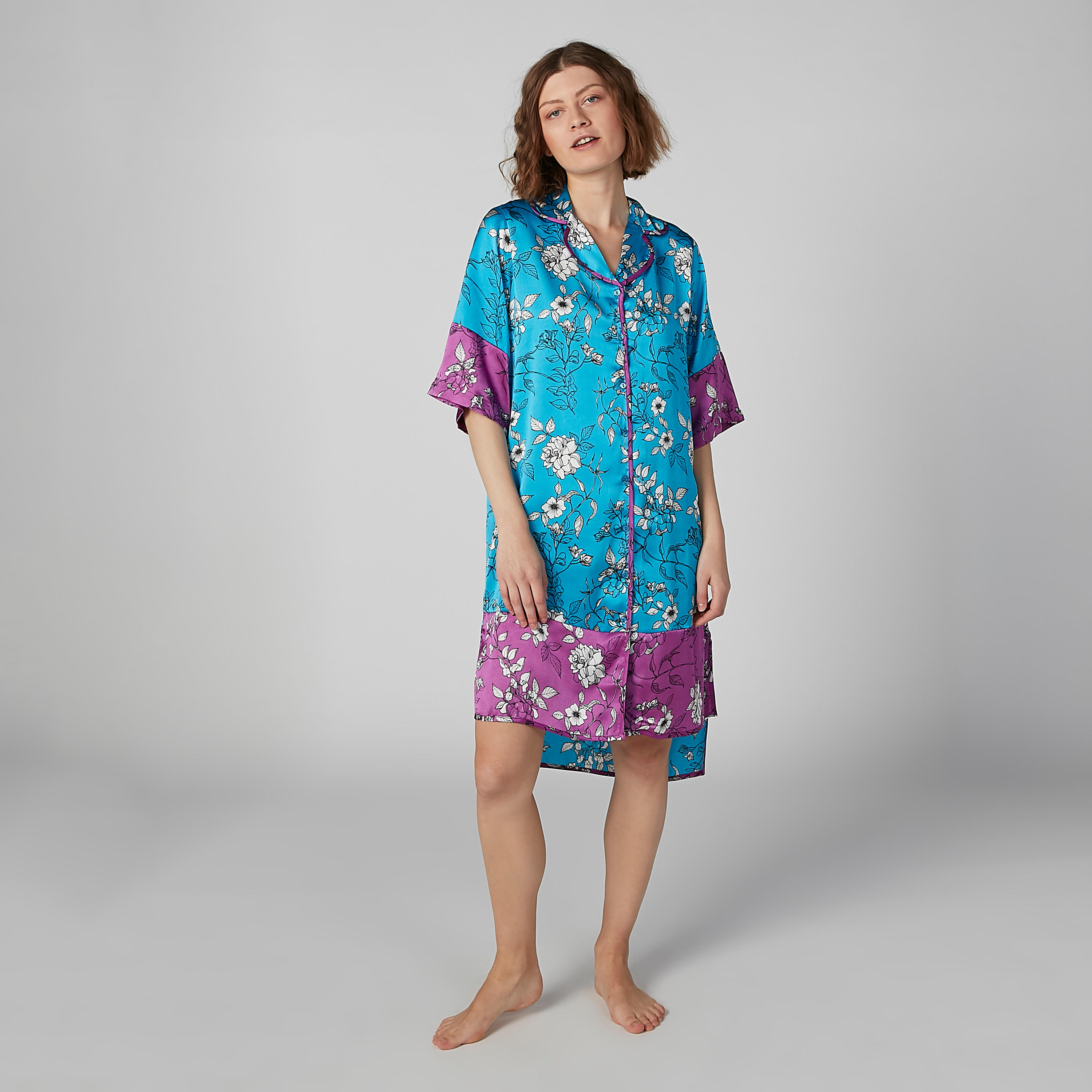 قميص نوم بياقة طويلة وأكمام مرفق وطبعات زهرية-women-clothing-nightwear-nighties-image-5